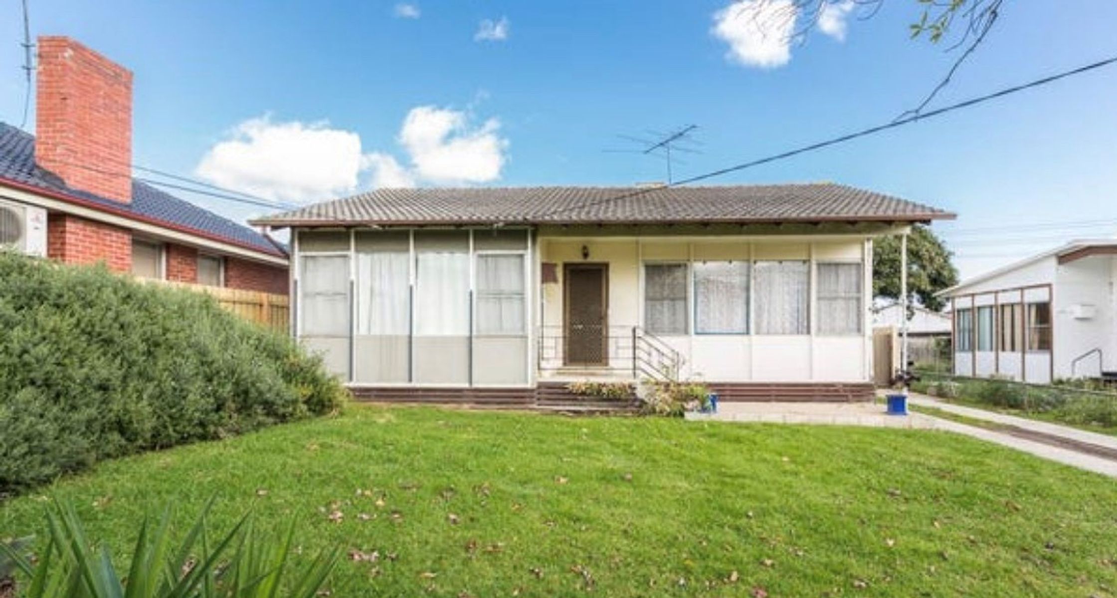 15 Lacebark Street, Doveton, VIC 3177, Doveton - Thumbnail 2