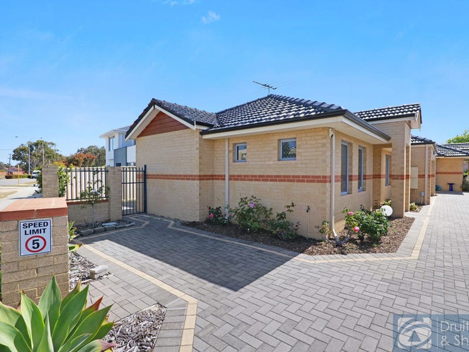 1/249 Pearson Street, Woodlands WA 6018
