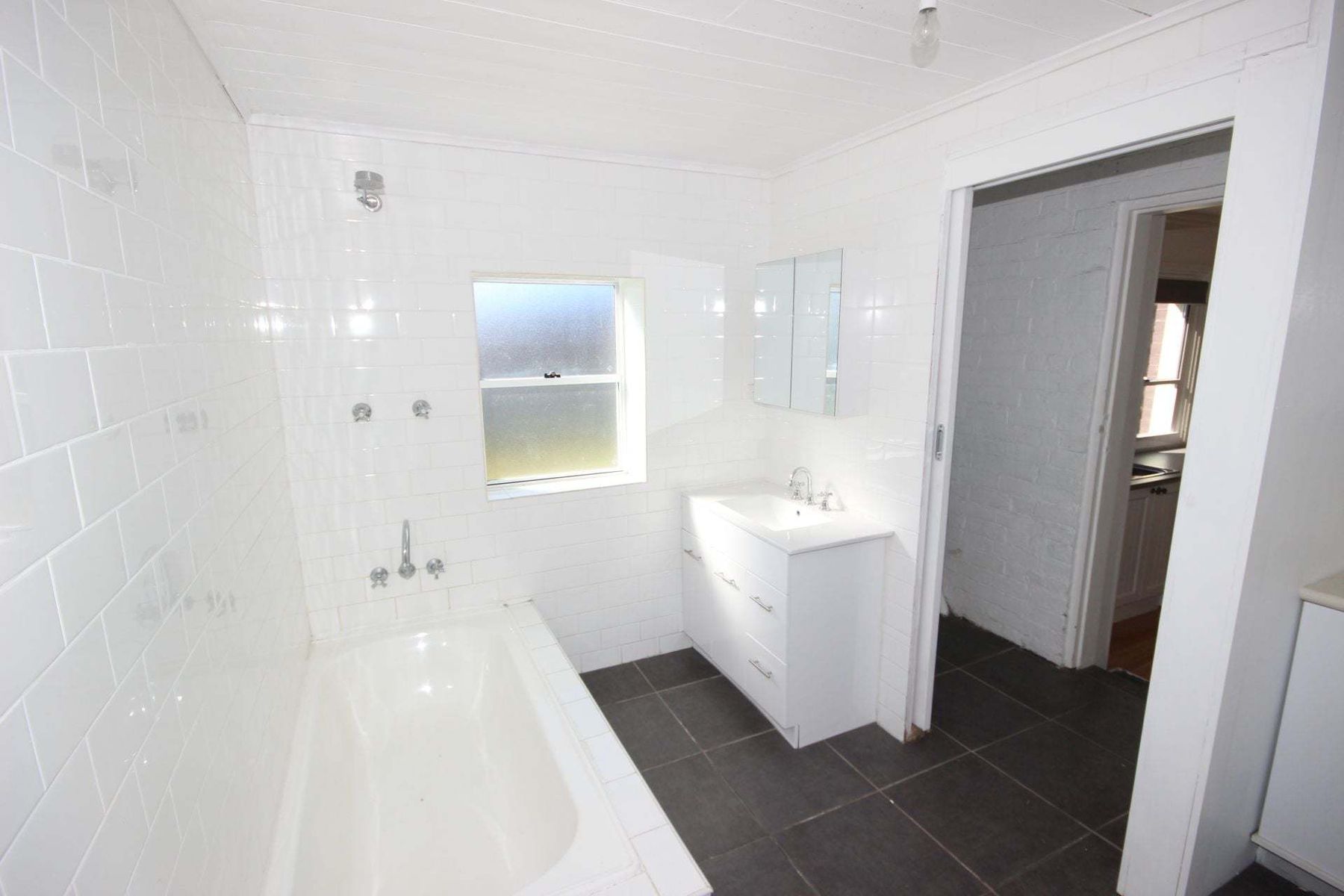 88 Coromandel Street, Goulburn NSW 2580, Goulburn - Thumbnail 4