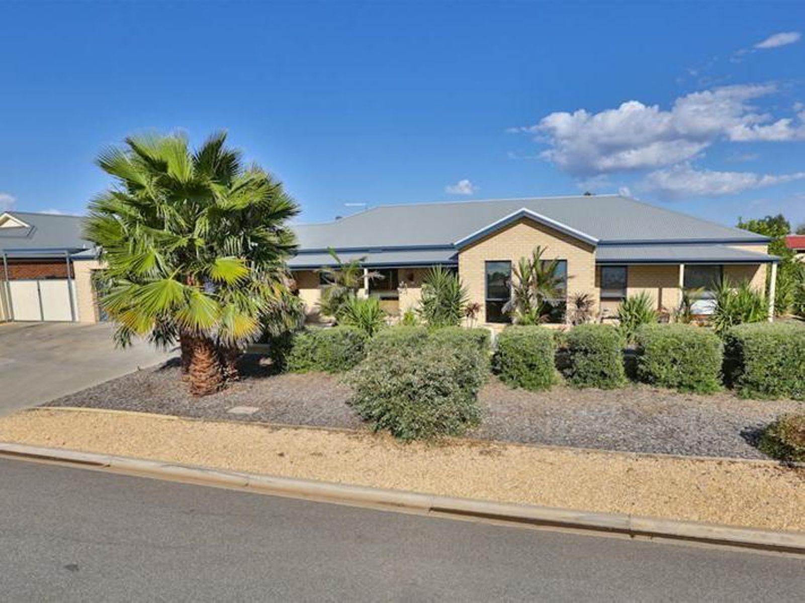 31 Canterbury Drive