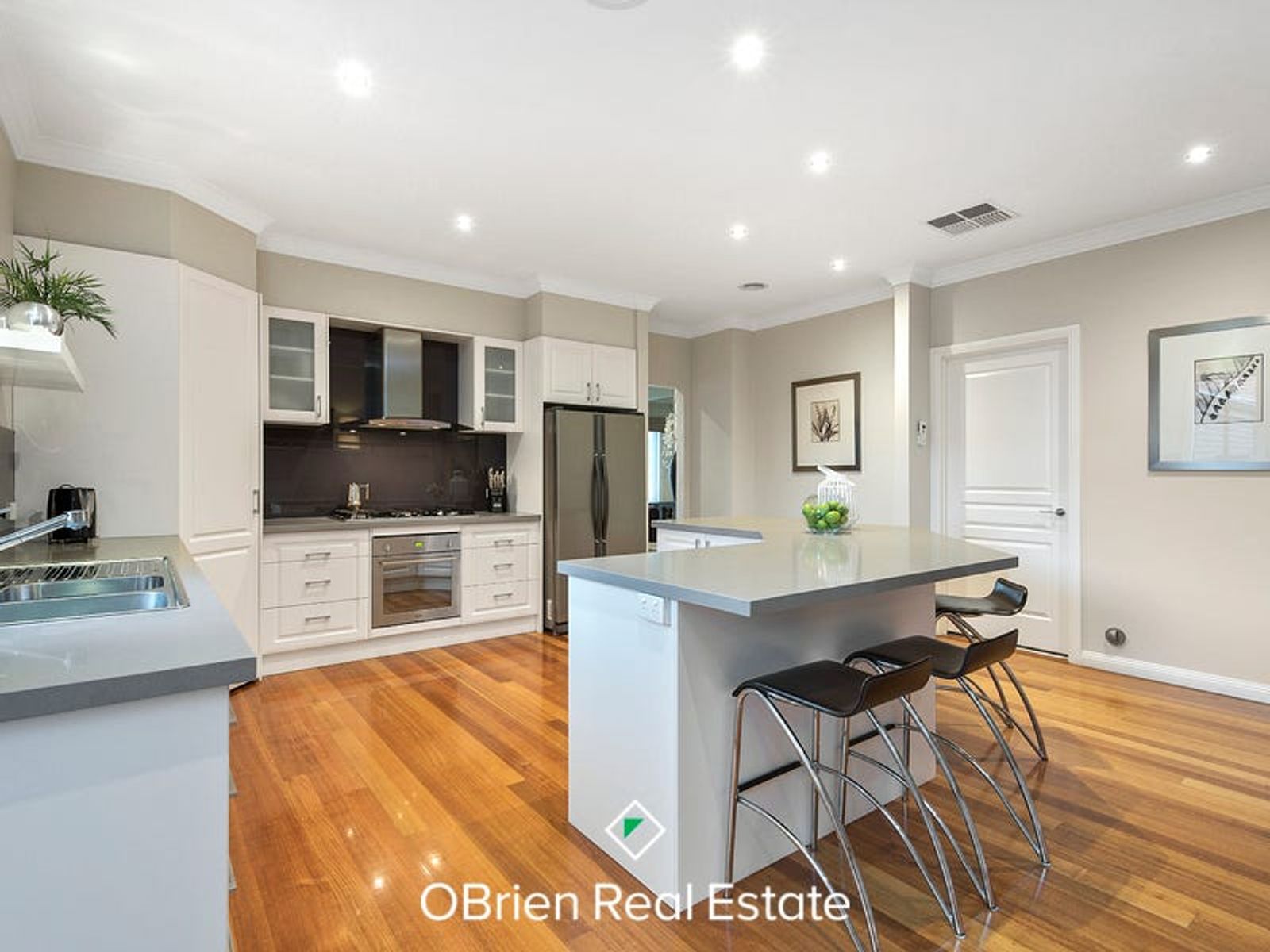 10 Temple Wood Court, Berwick, VIC 3806, Berwick - Thumbnail 3