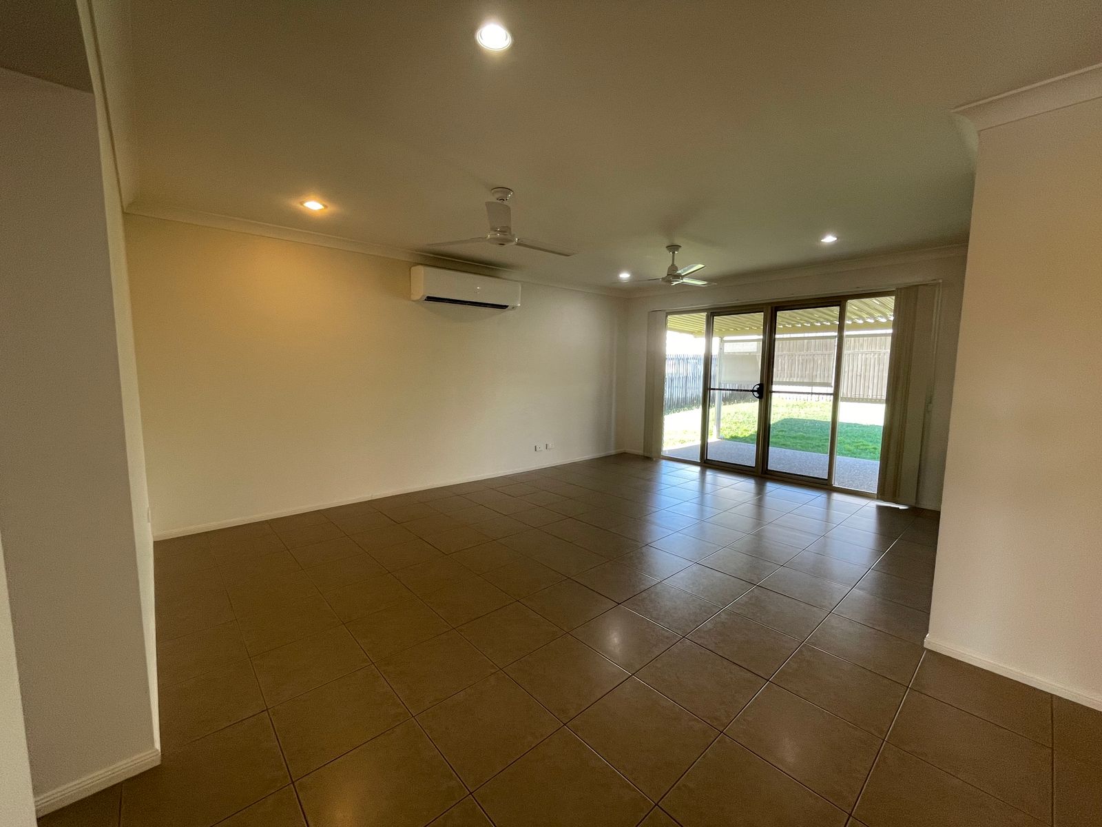 14 Crestview Crescent, Bucasia QLD 4750, Bucasia - Thumbnail 7
