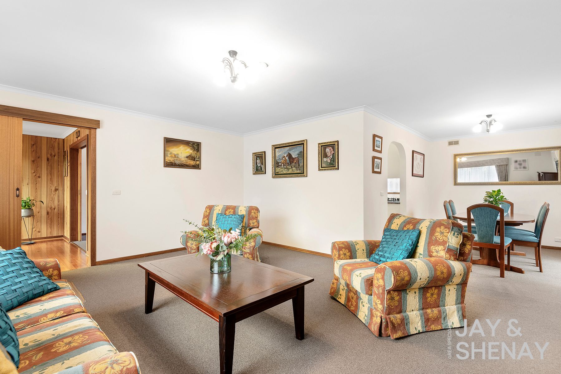 9 Joseph Banks Crescent, Endeavour Hills, Endeavour Hills - Thumbnail 4