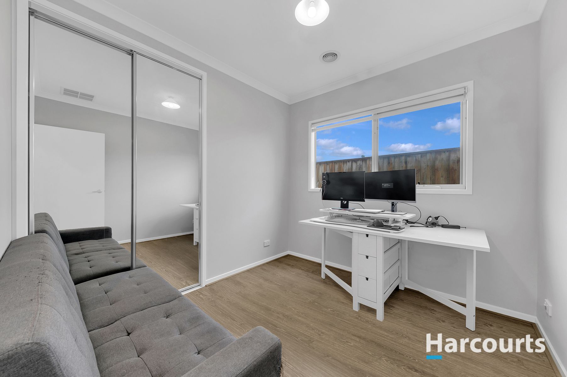 7 Hadlee Street, Rockbank, VIC 3335, Rockbank - Thumbnail 4