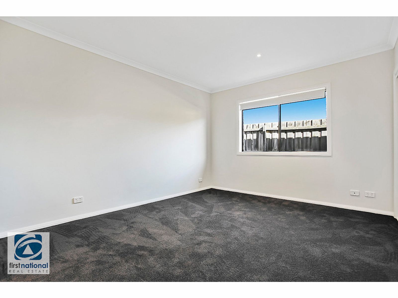 2/26 Shakespeare Court, Drouin, VIC 3818, Drouin - Thumbnail 3