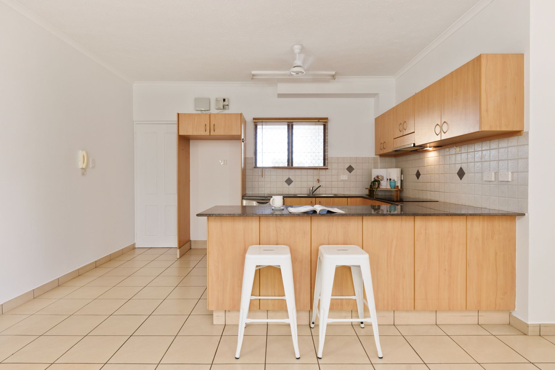 10/80 Woods Street, Darwin City NT 0800, Darwin City - Thumbnail 6