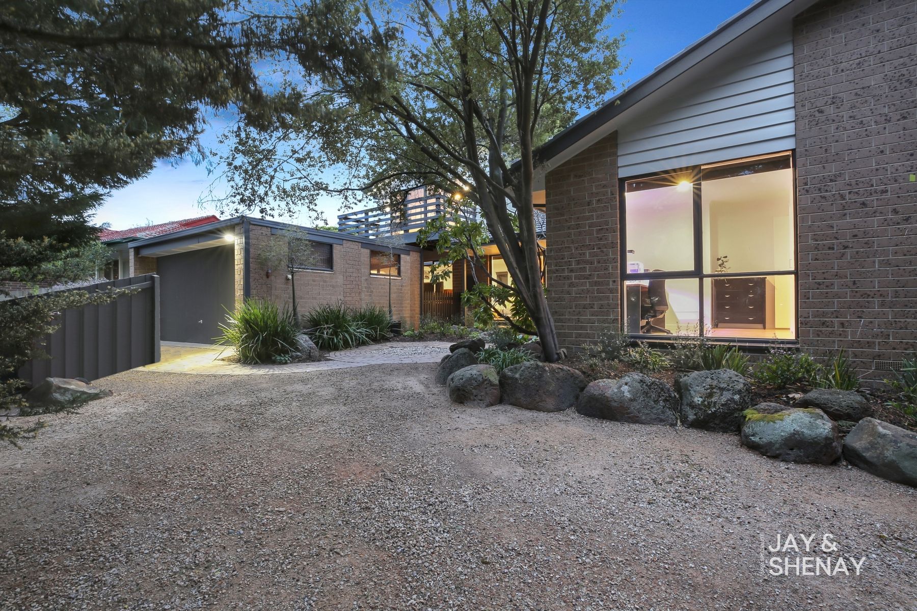 11 Thurmond Court, Endeavour Hills, VIC 3802, Endeavour Hills - Thumbnail 2