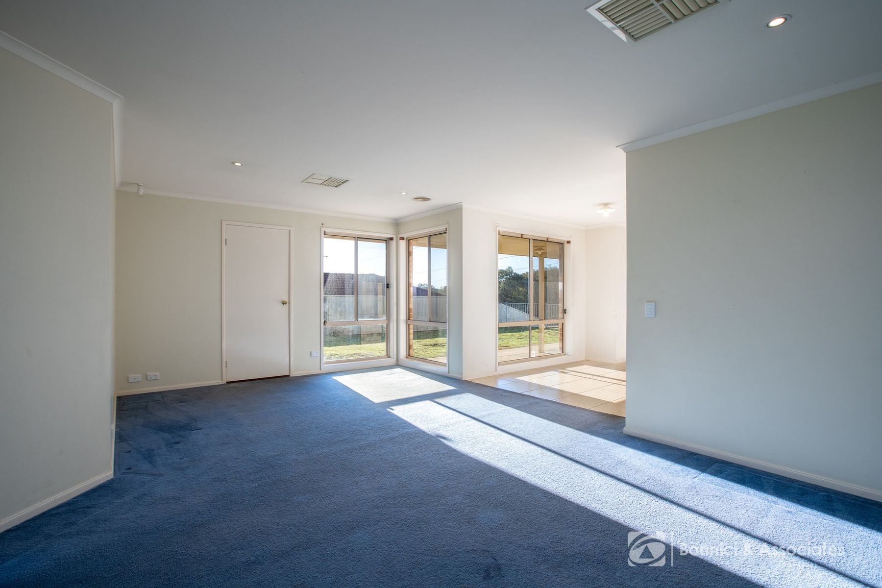 60 Mountain View Drive, Lavington NSW 2641, Lavington - Thumbnail 3