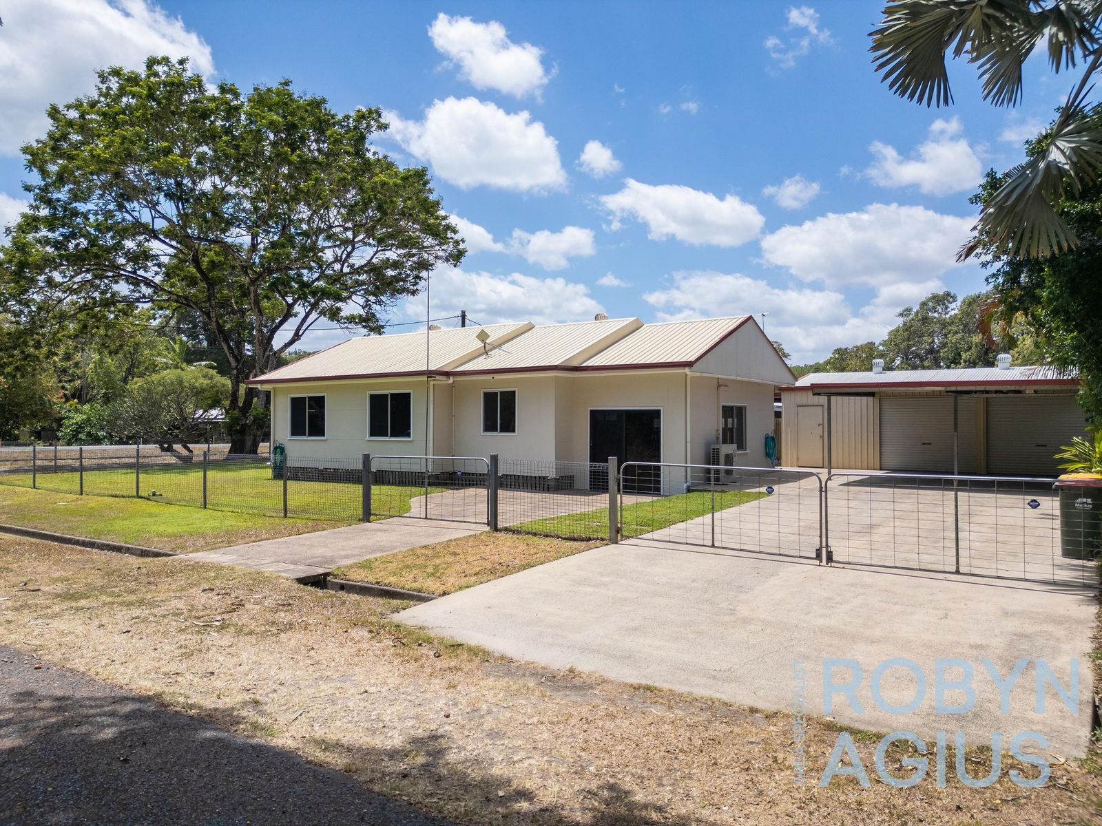1 Matthew Street, Finch Hatton, QLD 4756, Finch Hatton - Thumbnail 2