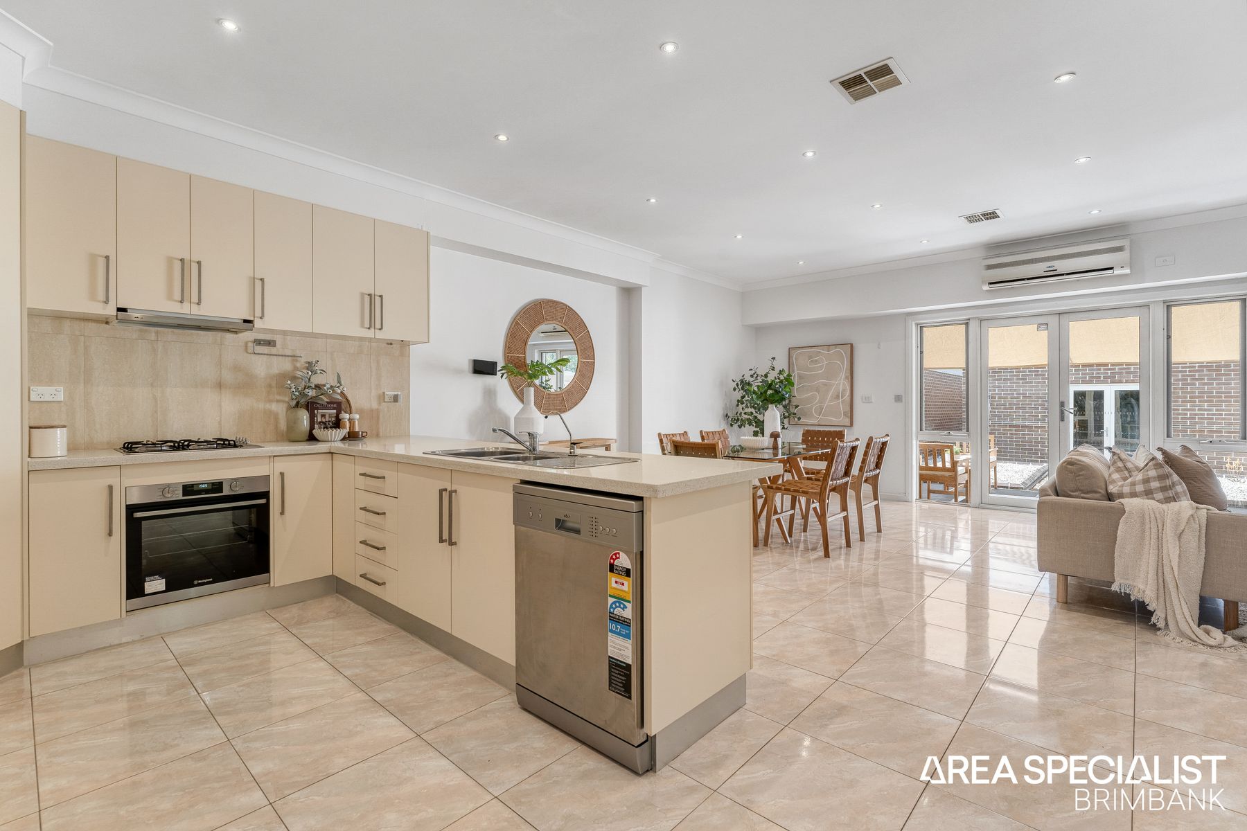 117 Cairnlea Drive, Cairnlea, VIC 3023, Cairnlea - Thumbnail 6