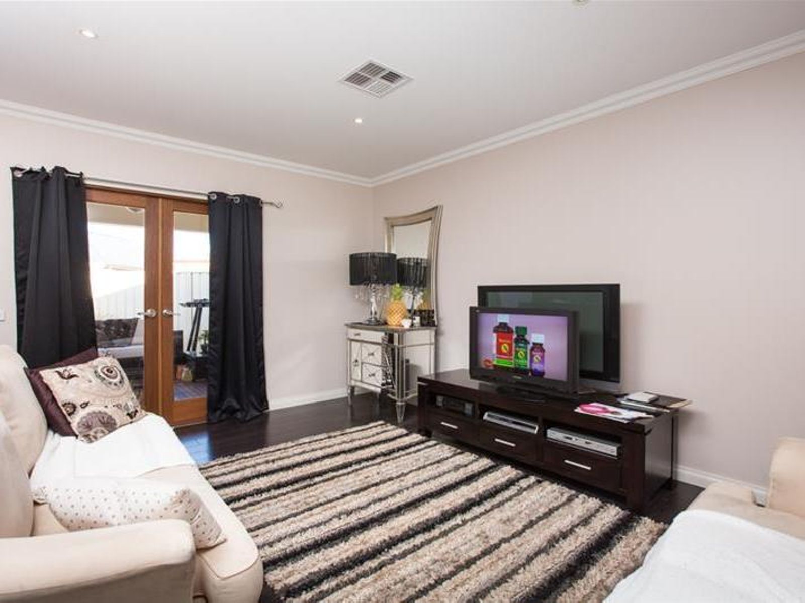 7 Essex Court, Mildura - Thumbnail 3