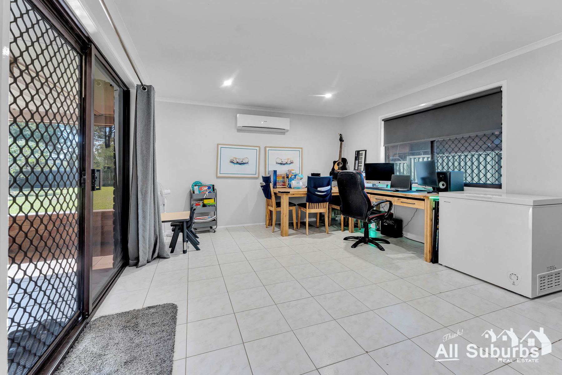 5 Iona Court, Edens Landing QLD 4207, Edens Landing - Thumbnail 4