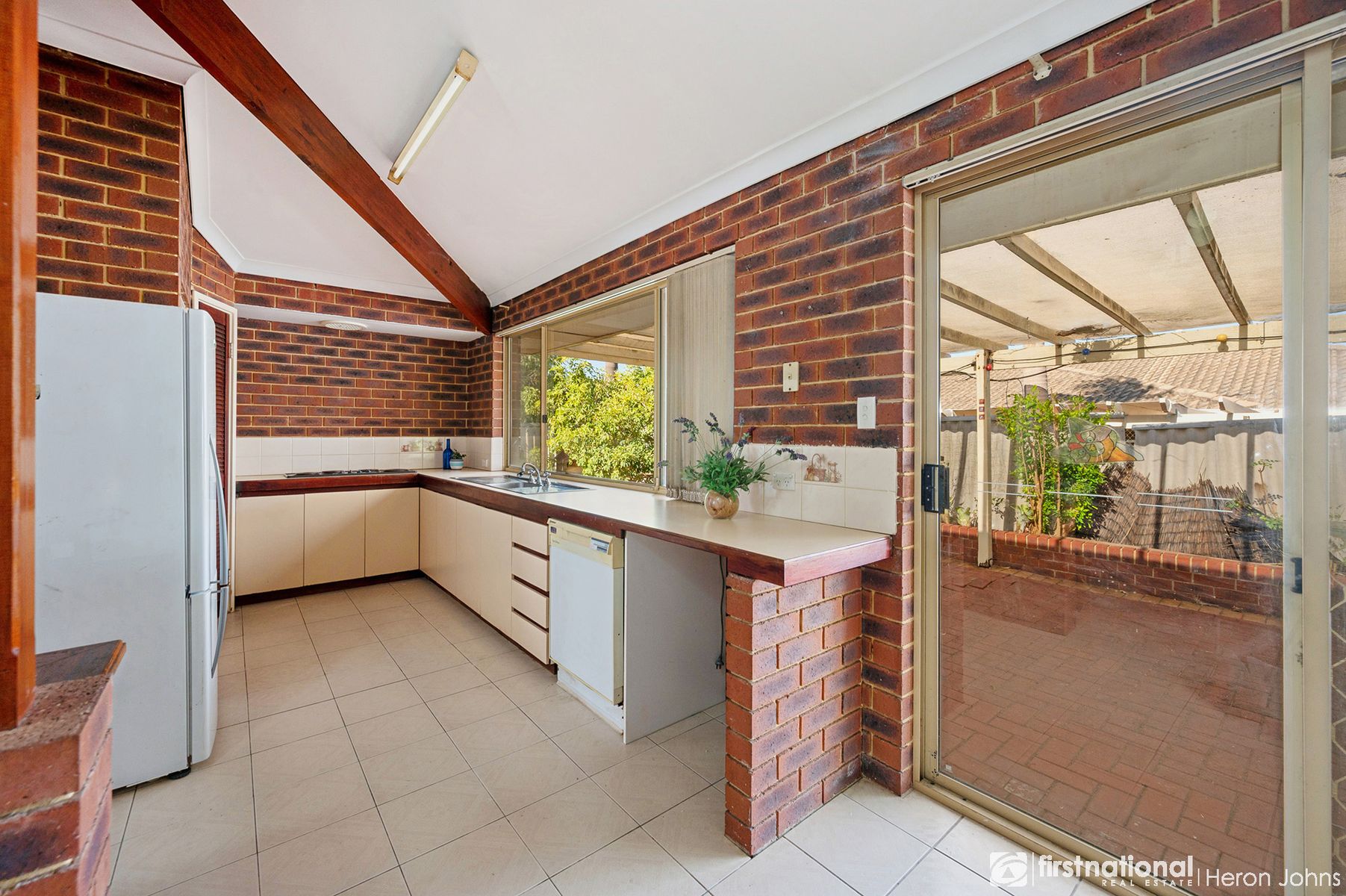 12 Sexton Court, Kardinya WA 6163, Kardinya - Thumbnail 6