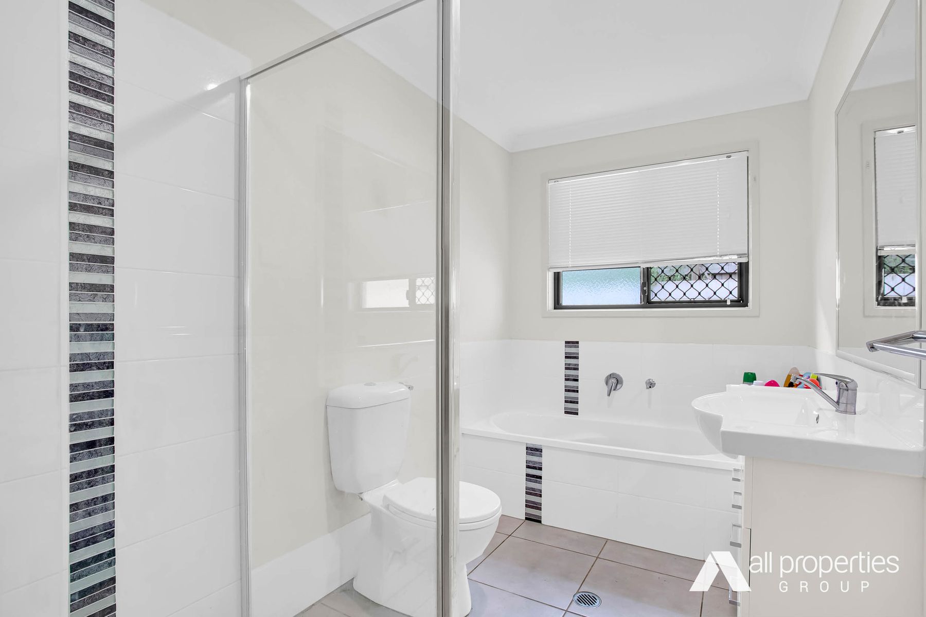 177 McKinnon Drive, Yarrabilba QLD 4207, Yarrabilba - Thumbnail 4