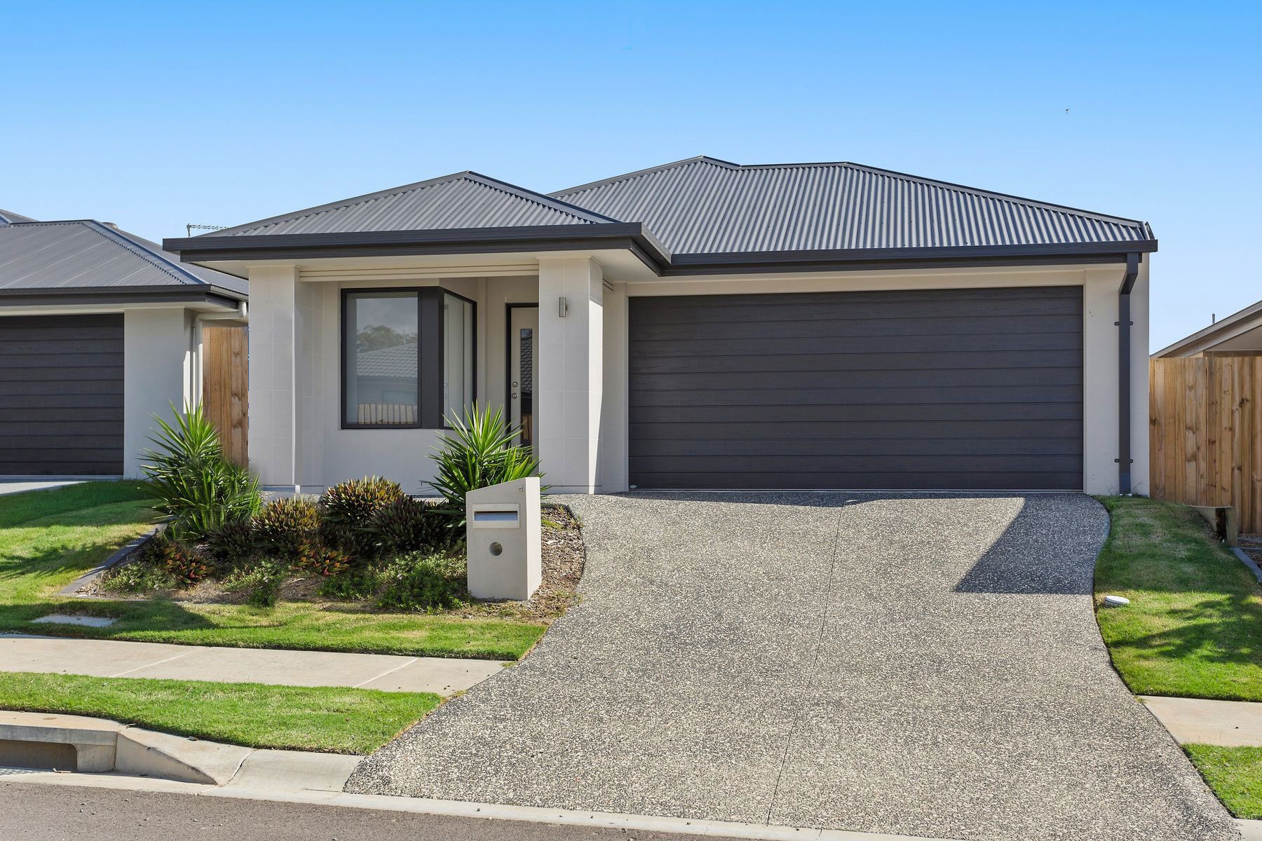 4 Fleming Street, Logan Reserve QLD 4133