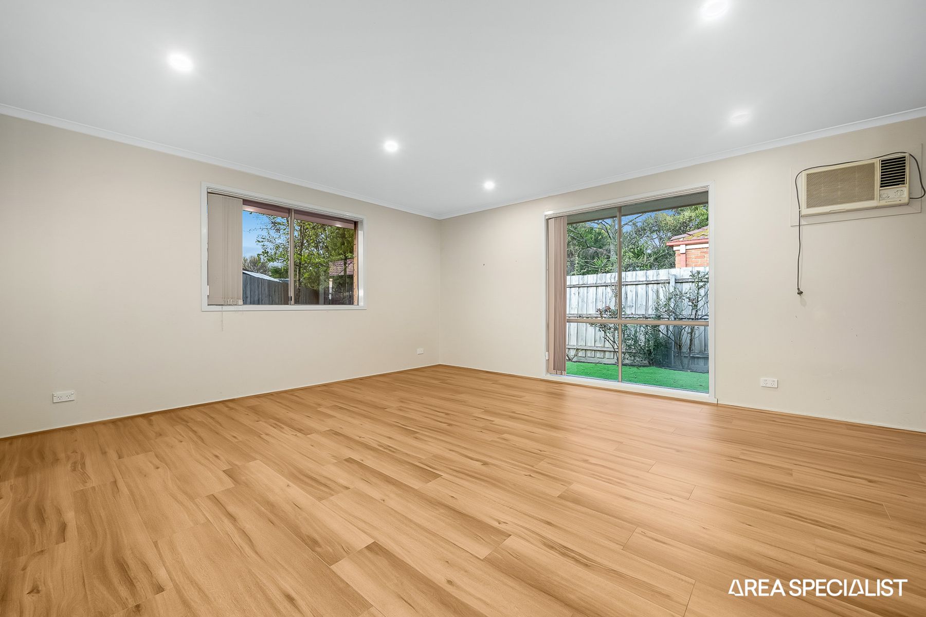 10 Armadale Drive, Narre Warren, VIC 3805, Narre Warren - Thumbnail 8