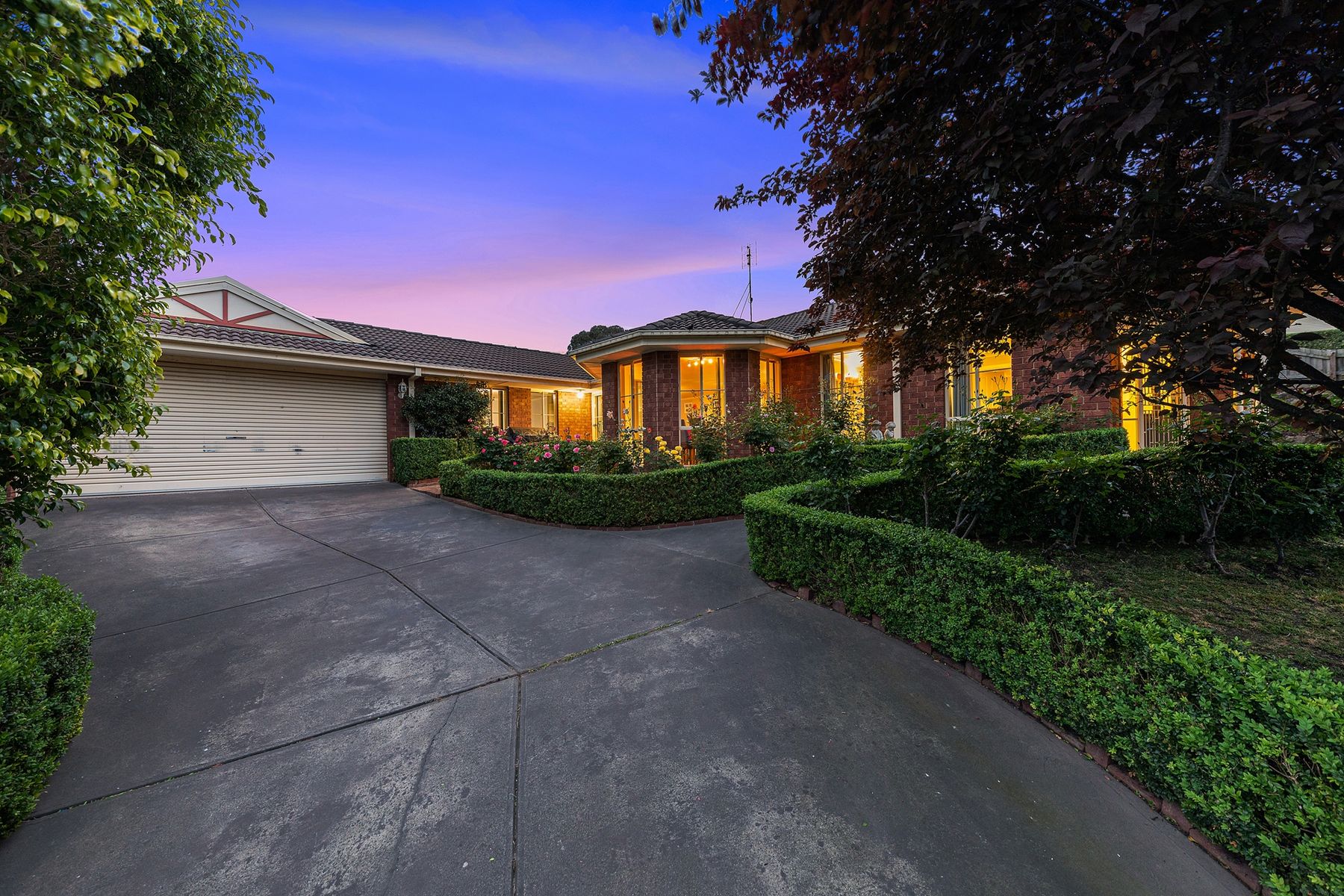 8 Fleming Terrace, Pakenham, VIC 3810, Pakenham - Thumbnail 2