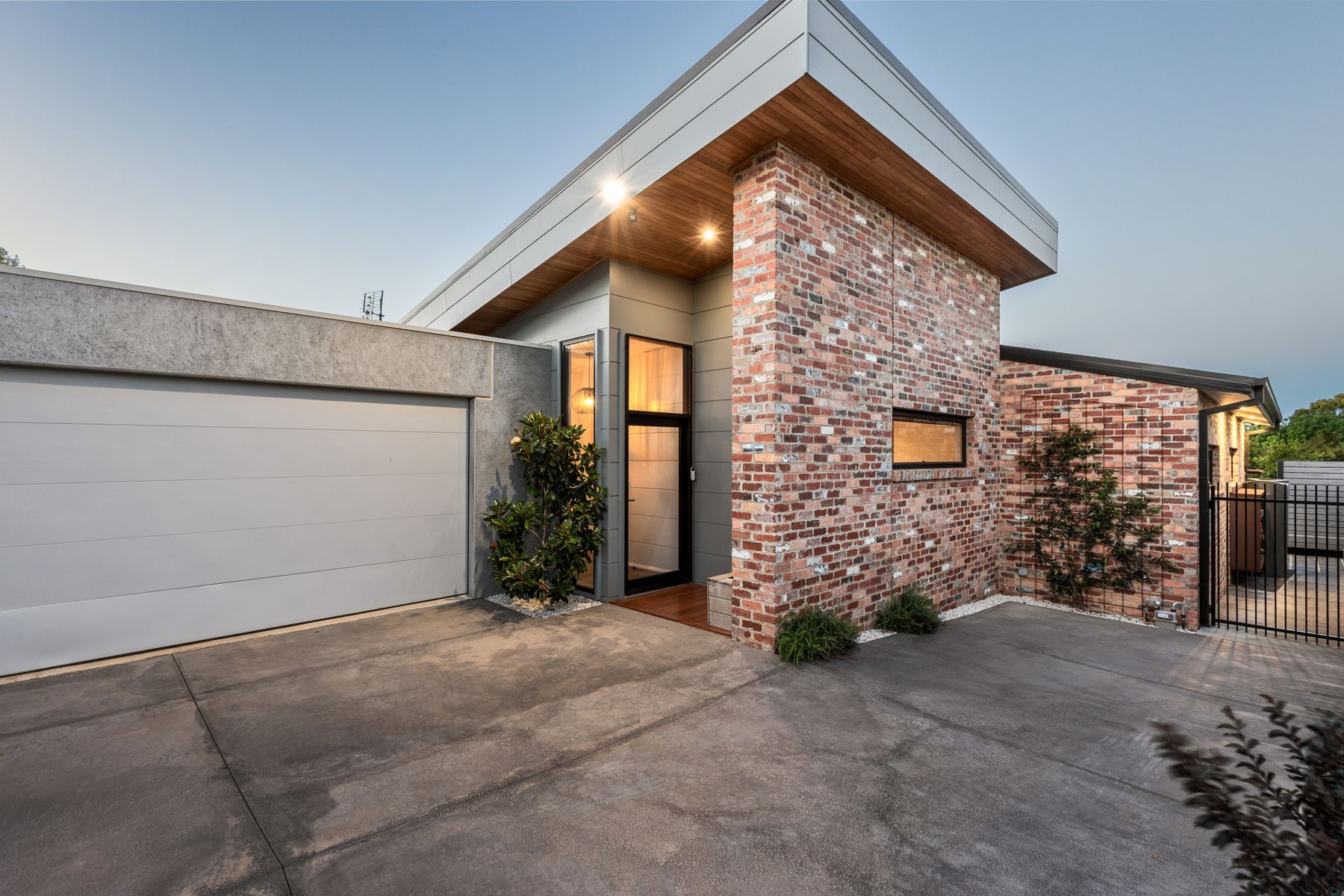 1/18A Elwood Drive, Strathdale VIC 3550, Strathdale Vic 3550 - Image 1