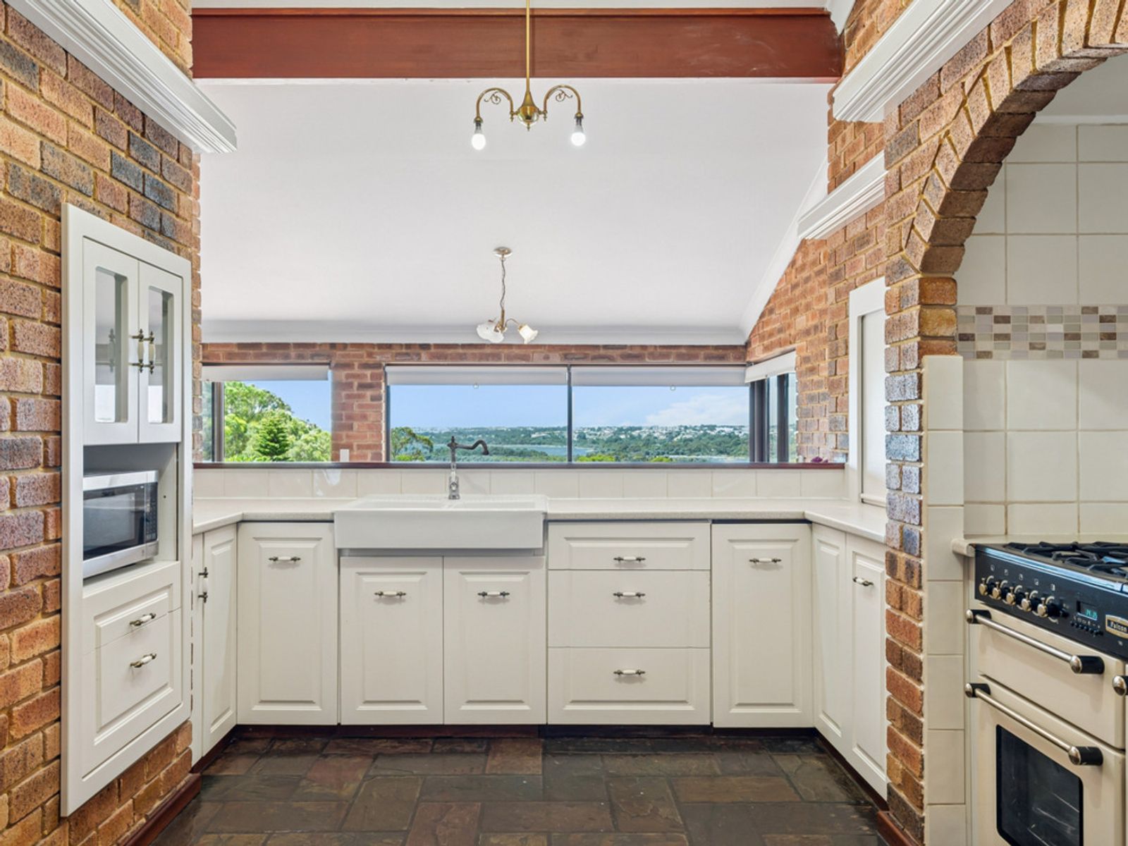 28 Woodland Loop, Edgewater WA 6027, Edgewater - Thumbnail 3