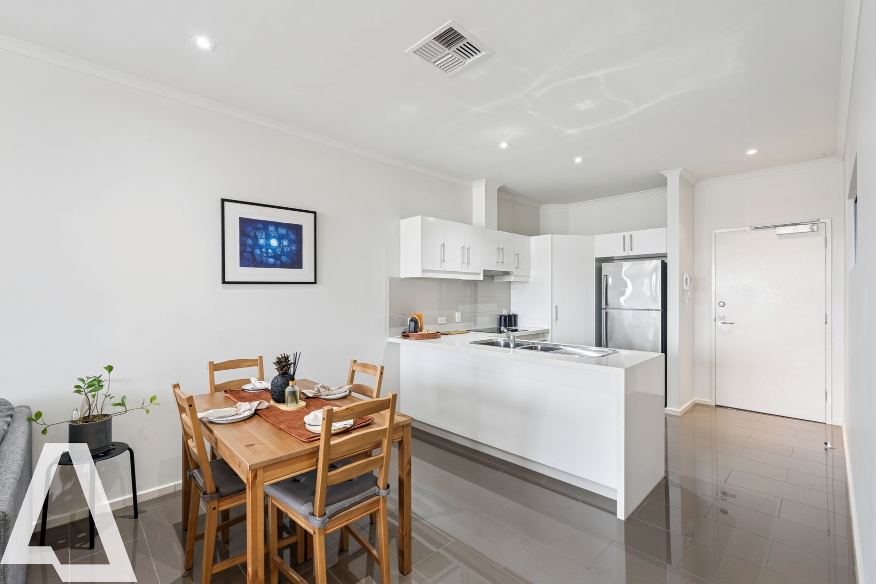 15/27, Mawson Lakes - Thumbnail 3
