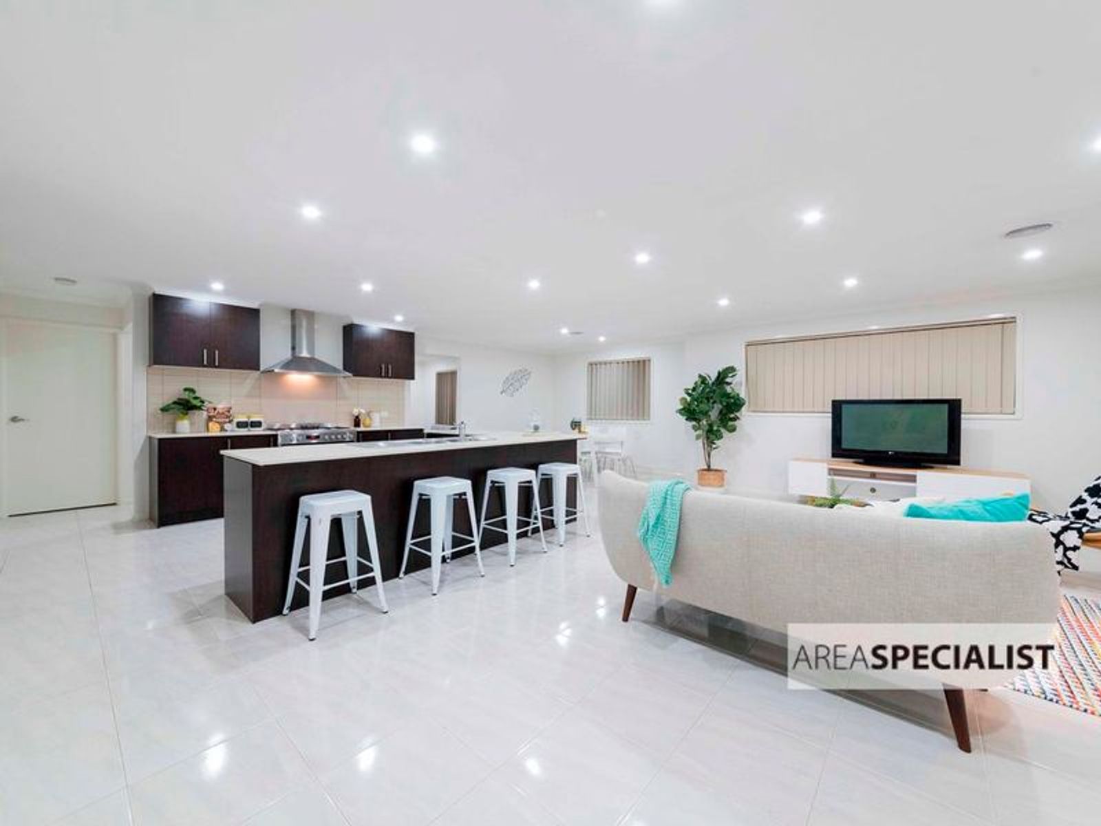 10 Scenic Avenue, Clyde, VIC 3978, Clyde - Thumbnail 6
