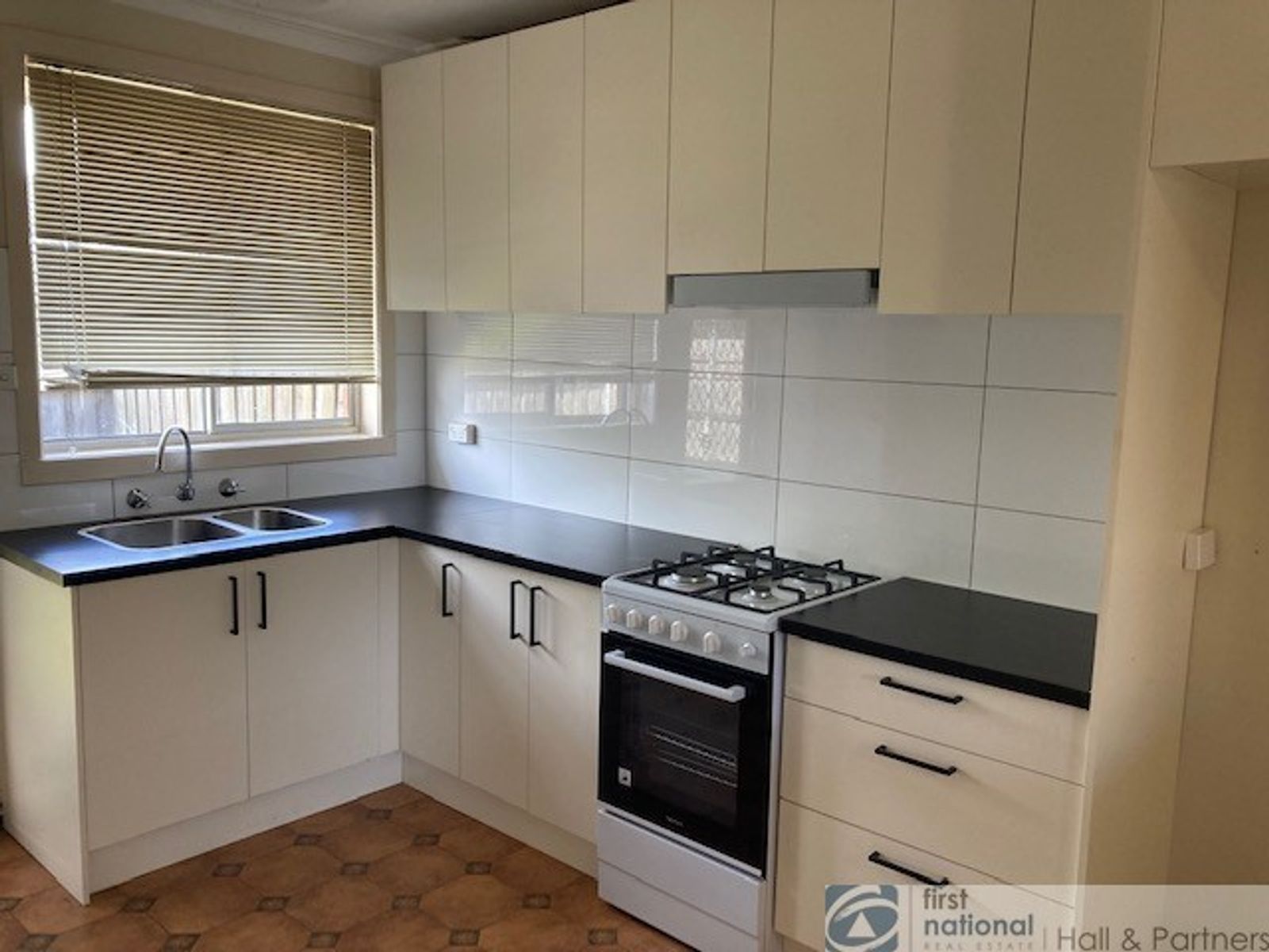 2/11 Peter Court, Dandenong VIC 3175, Dandenong - Thumbnail 3