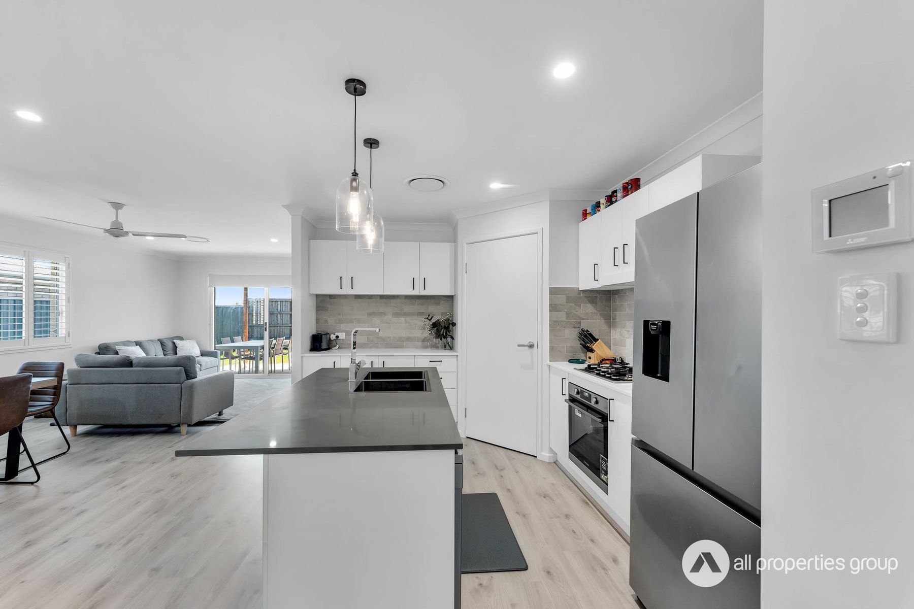 72 Snowdonia Crescent, Yarrabilba QLD 4207, Yarrabilba - Thumbnail 4