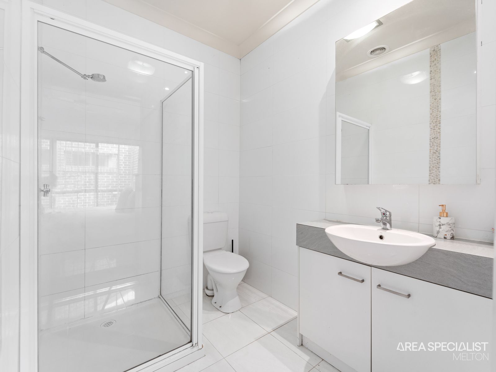 2/29 Lady Penrhyn Drive, Harkness, VIC 3337, Harkness - Thumbnail 6