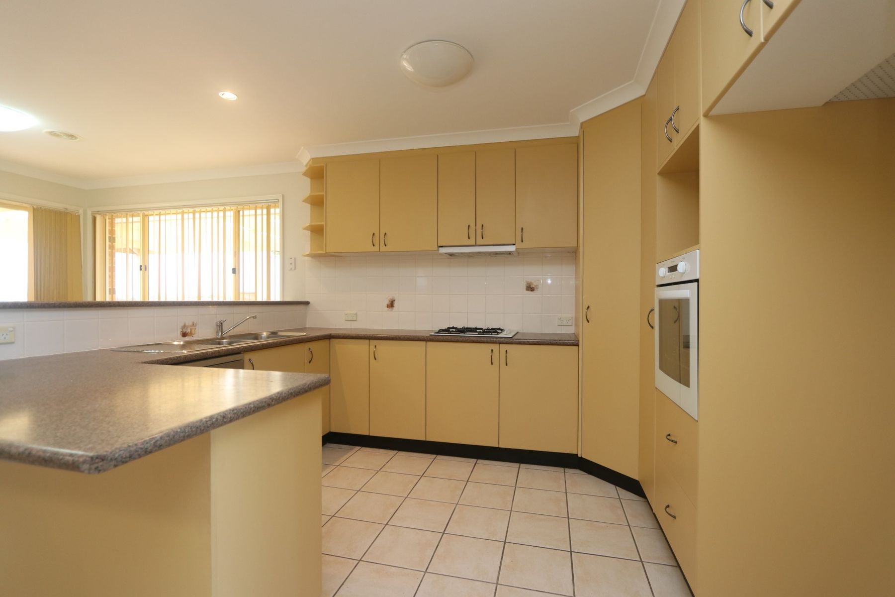 16 Ivy Lea Place, Goulburn NSW 2580, Goulburn - Thumbnail 3