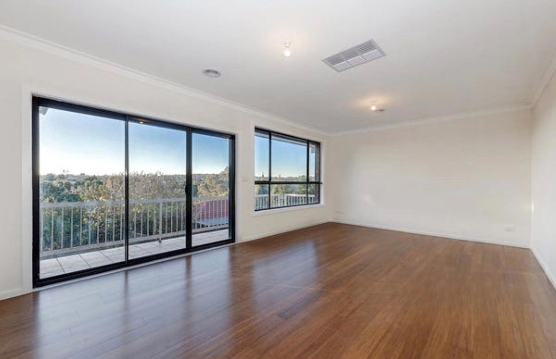 15 Ashleigh  Crescent, Meadow Heights VIC 3048, Meadow Heights - Thumbnail 6