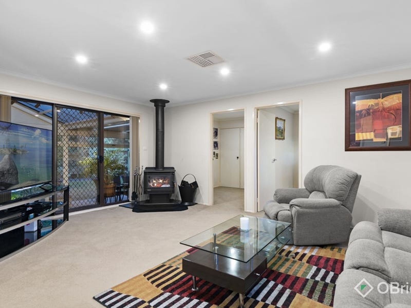 2 Forrest Court, Endeavour Hills, VIC 3802, Endeavour Hills - Thumbnail 2