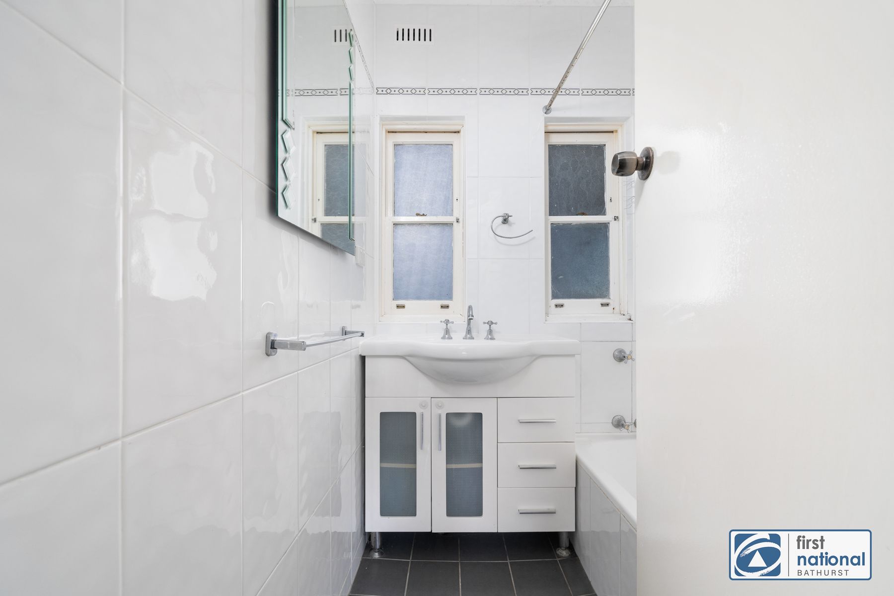204 Mitre Street, Bathurst NSW 2795, Bathurst - Thumbnail 7