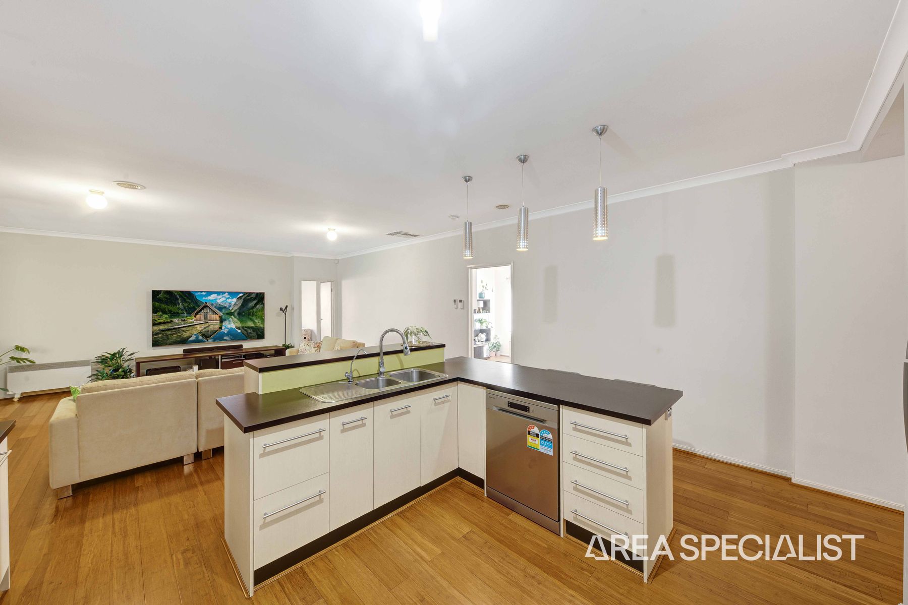 22 The Avenue, Caroline Springs, Caroline Springs - Thumbnail 7