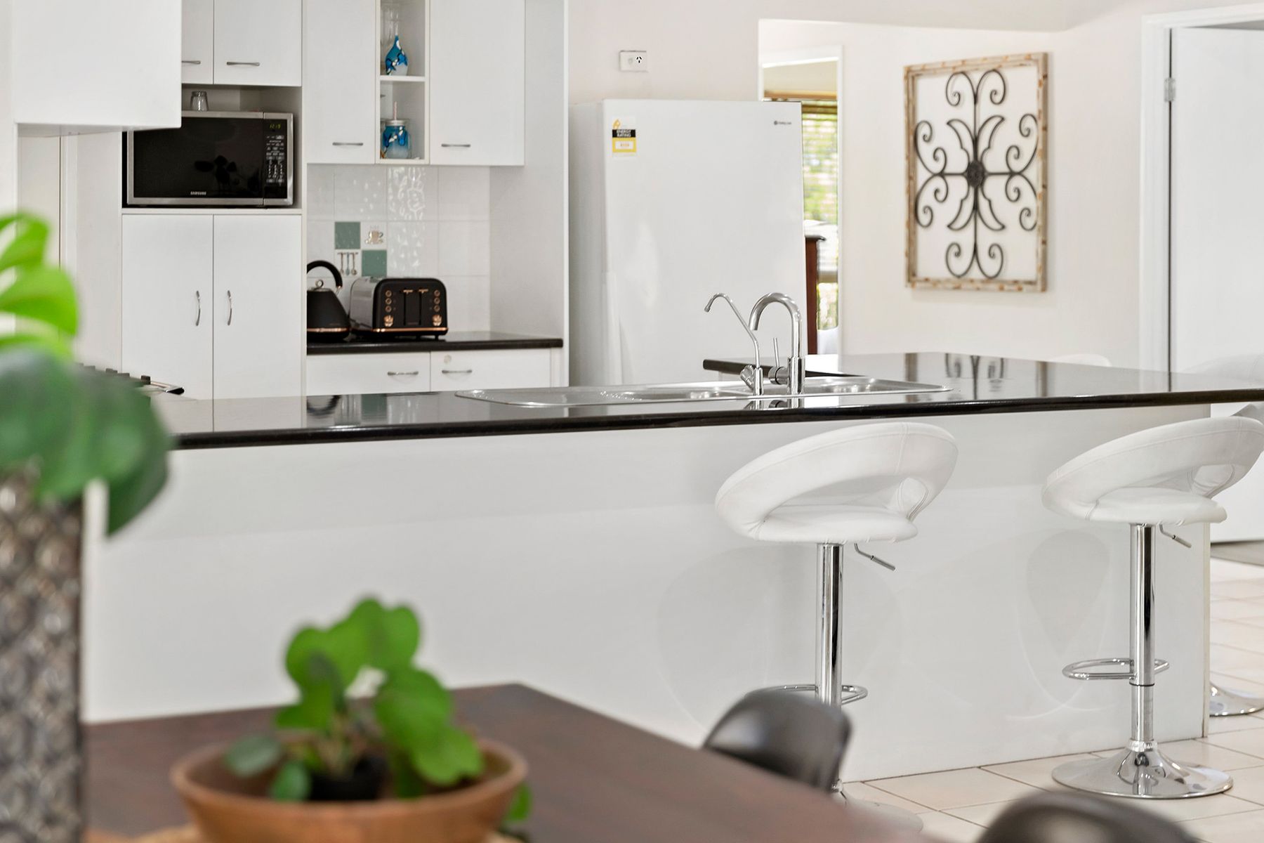 2 Whistler Close, Heritage Park QLD 4118, Heritage Park - Thumbnail 2