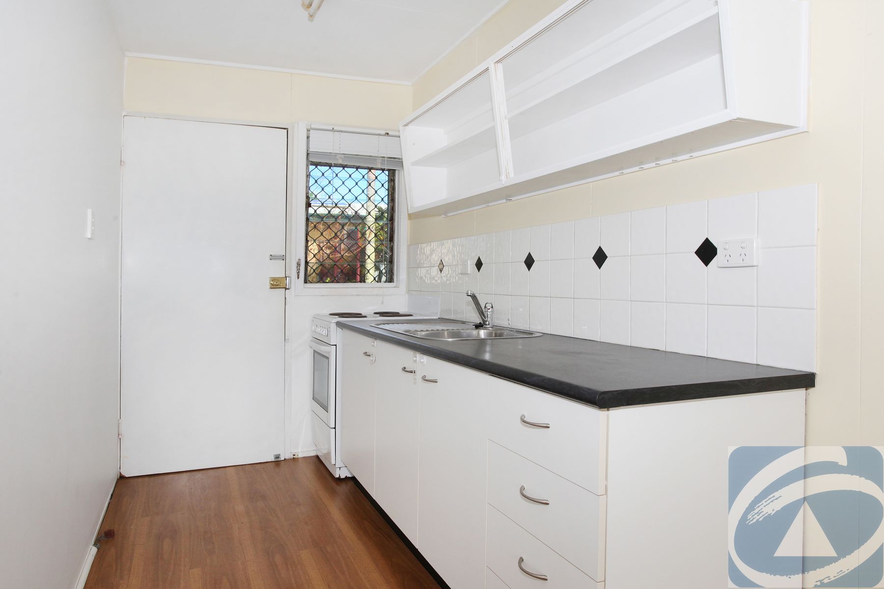 1/4 Bradley Street, Nambour QLD 4560, Nambour - Thumbnail 4