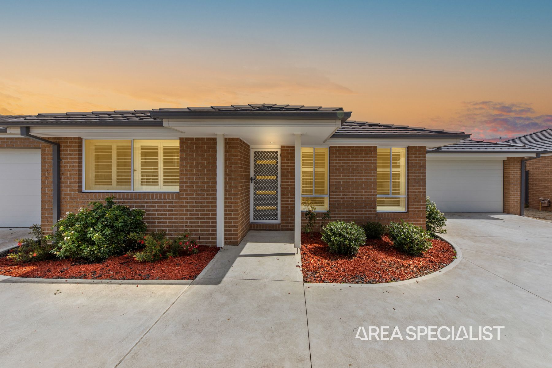 2/24 Gardner Street, Koo Wee Rup, VIC 3981, Koo Wee Rup - Thumbnail 2