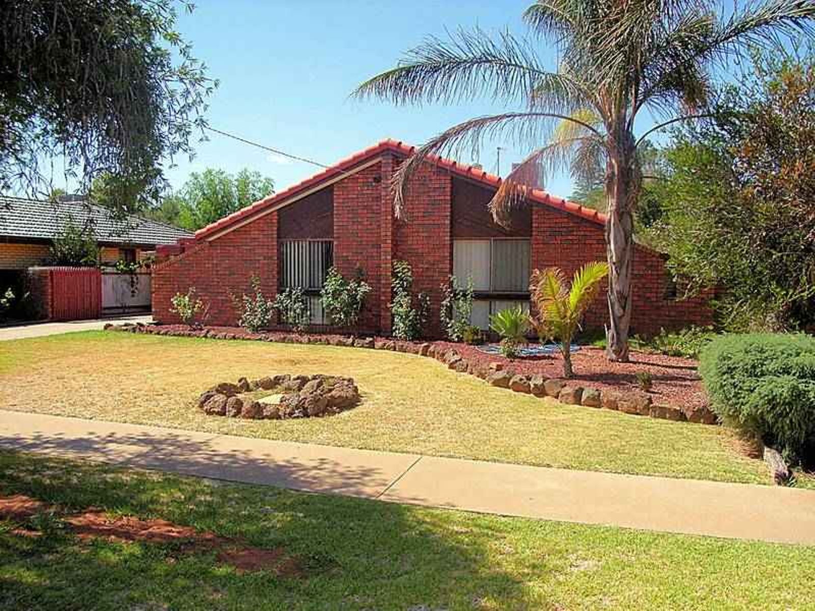 18 Euneva Drive, Mildura - Thumbnail 2