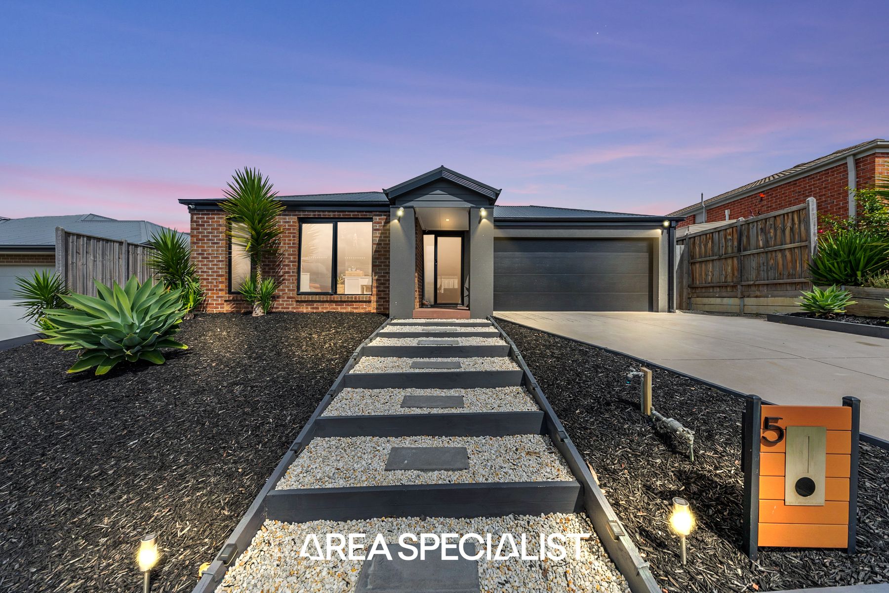 5 Mountford Rise, Pakenham, VIC 3810, Pakenham - Thumbnail 2