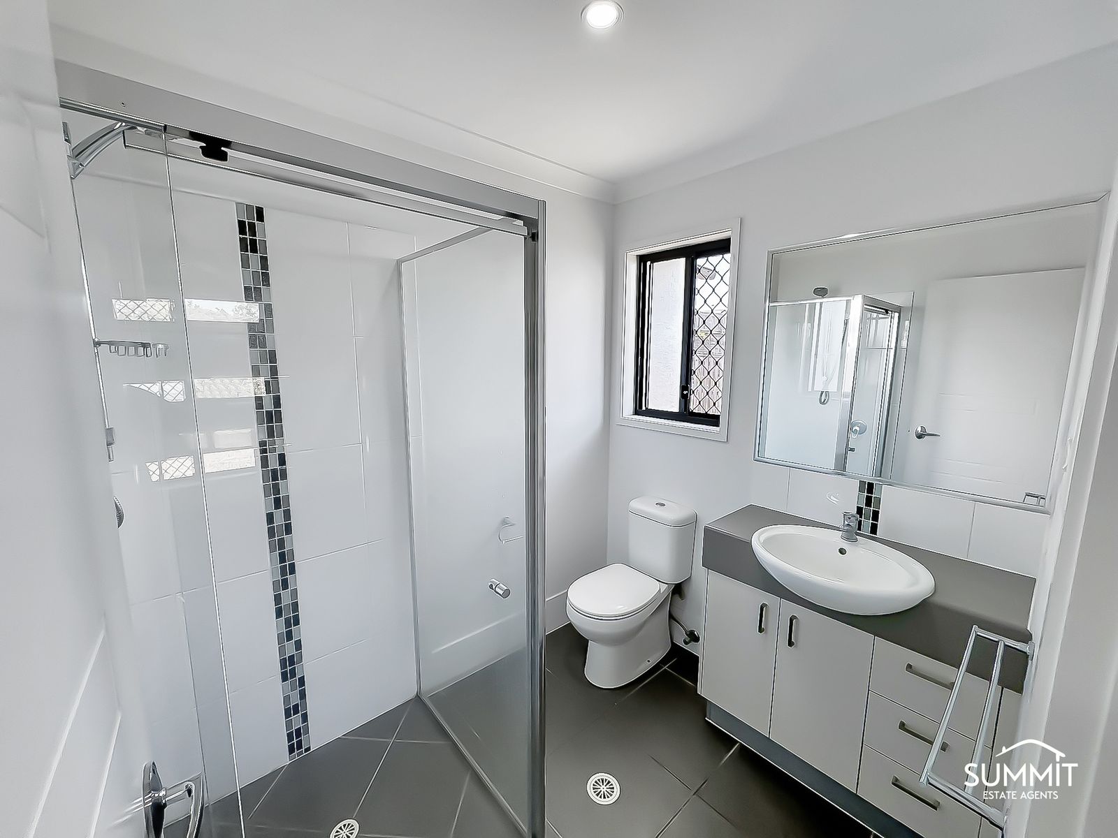 22 Shearwater Drive, Glen Eden - Thumbnail 7