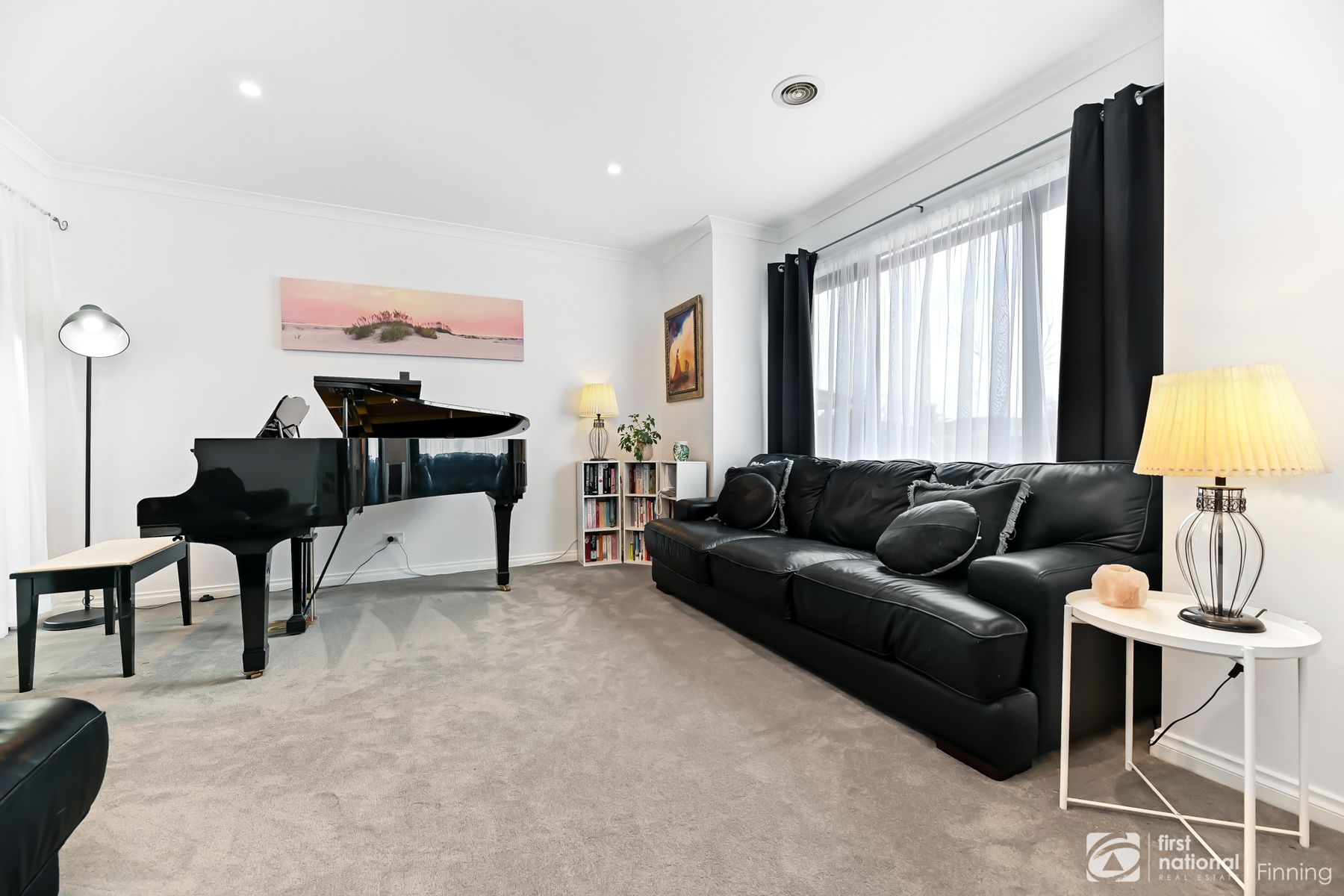 6 Oliver Court, Narre Warren South VIC 3805, Narre Warren South - Thumbnail 3