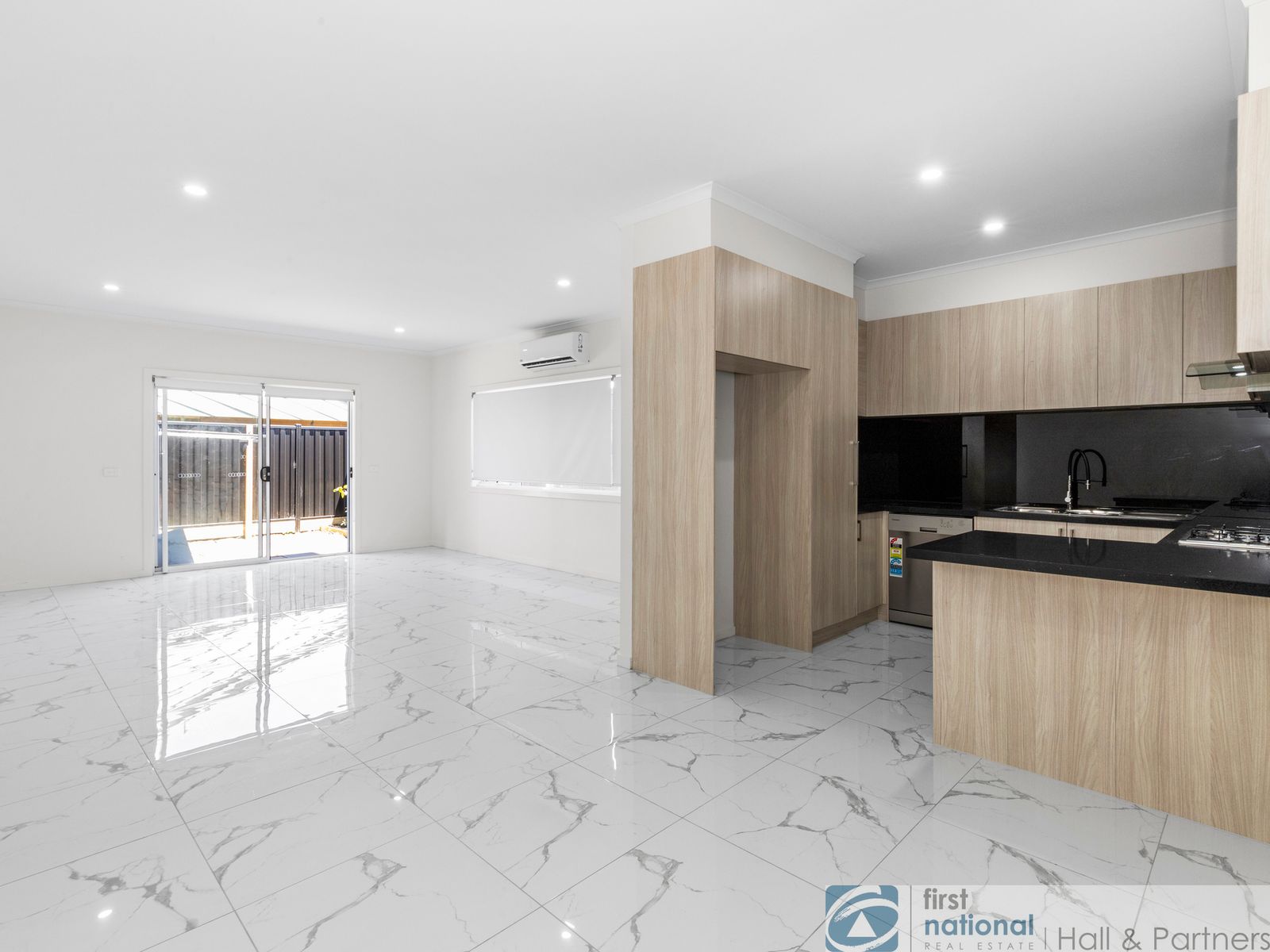 1 Goldfinch Court, Carrum Downs VIC 3201, Carrum Downs - Thumbnail 3