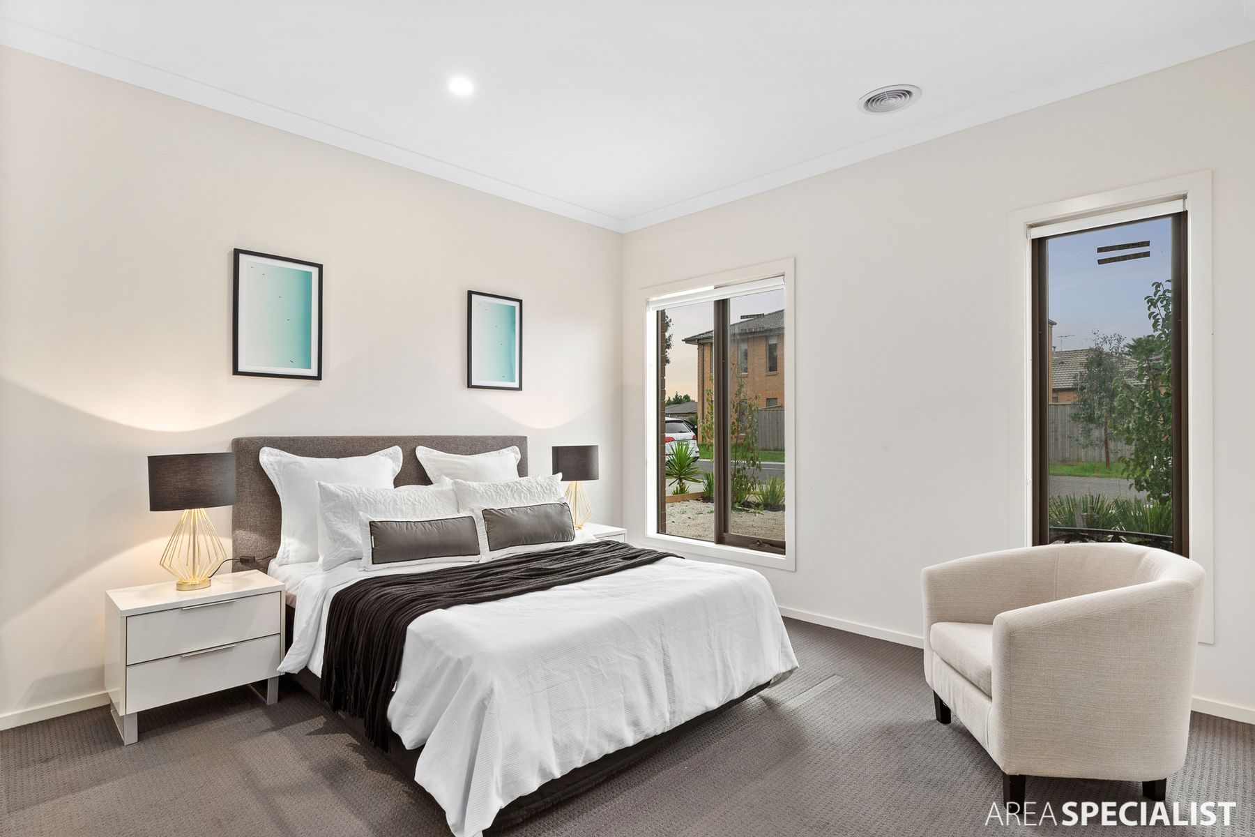 35 Mantello Drive, Werribee, VIC 3030, Werribee - Thumbnail 3