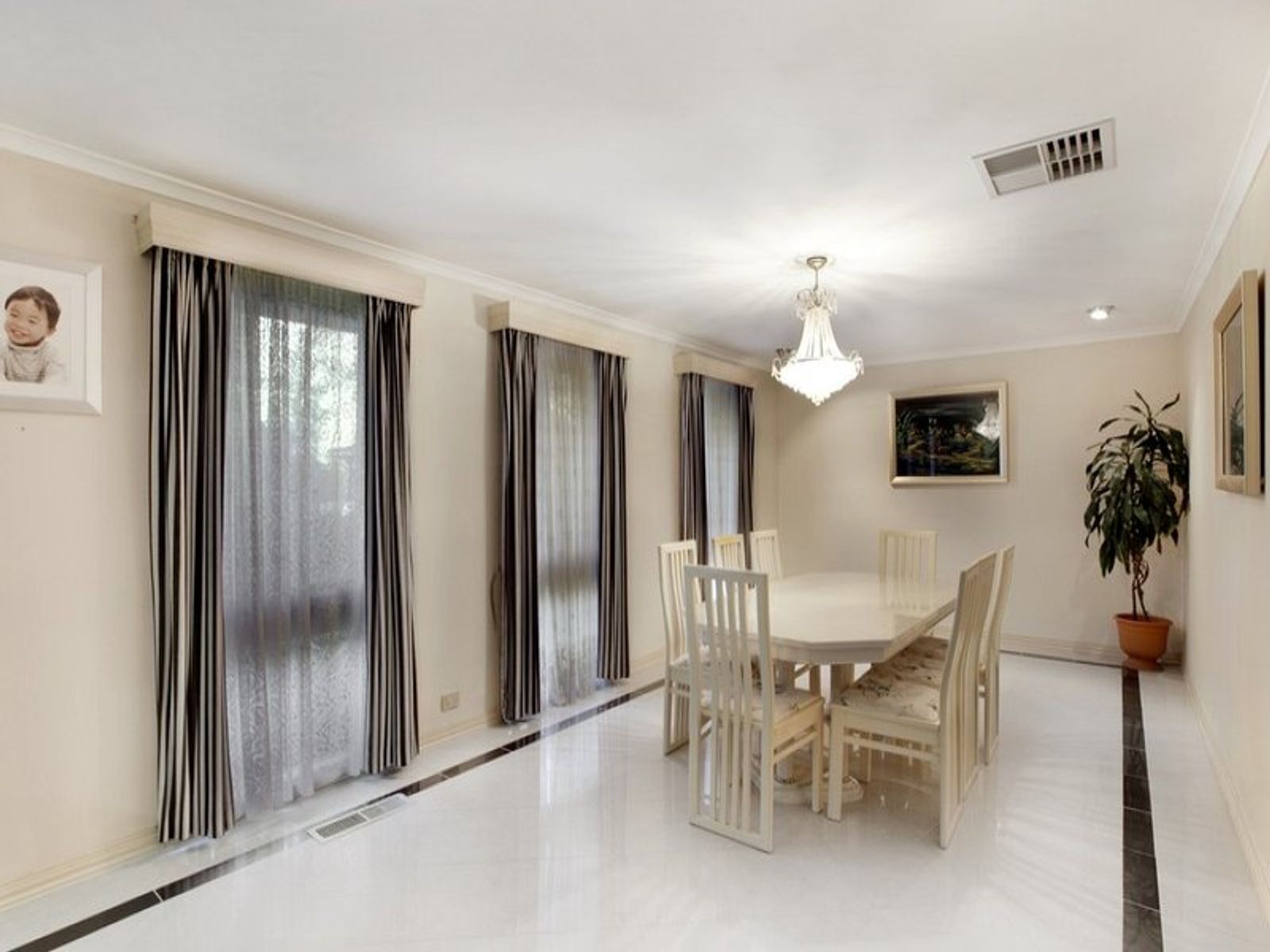 8 Marion Court, Keysborough, VIC 3173, Keysborough - Thumbnail 2