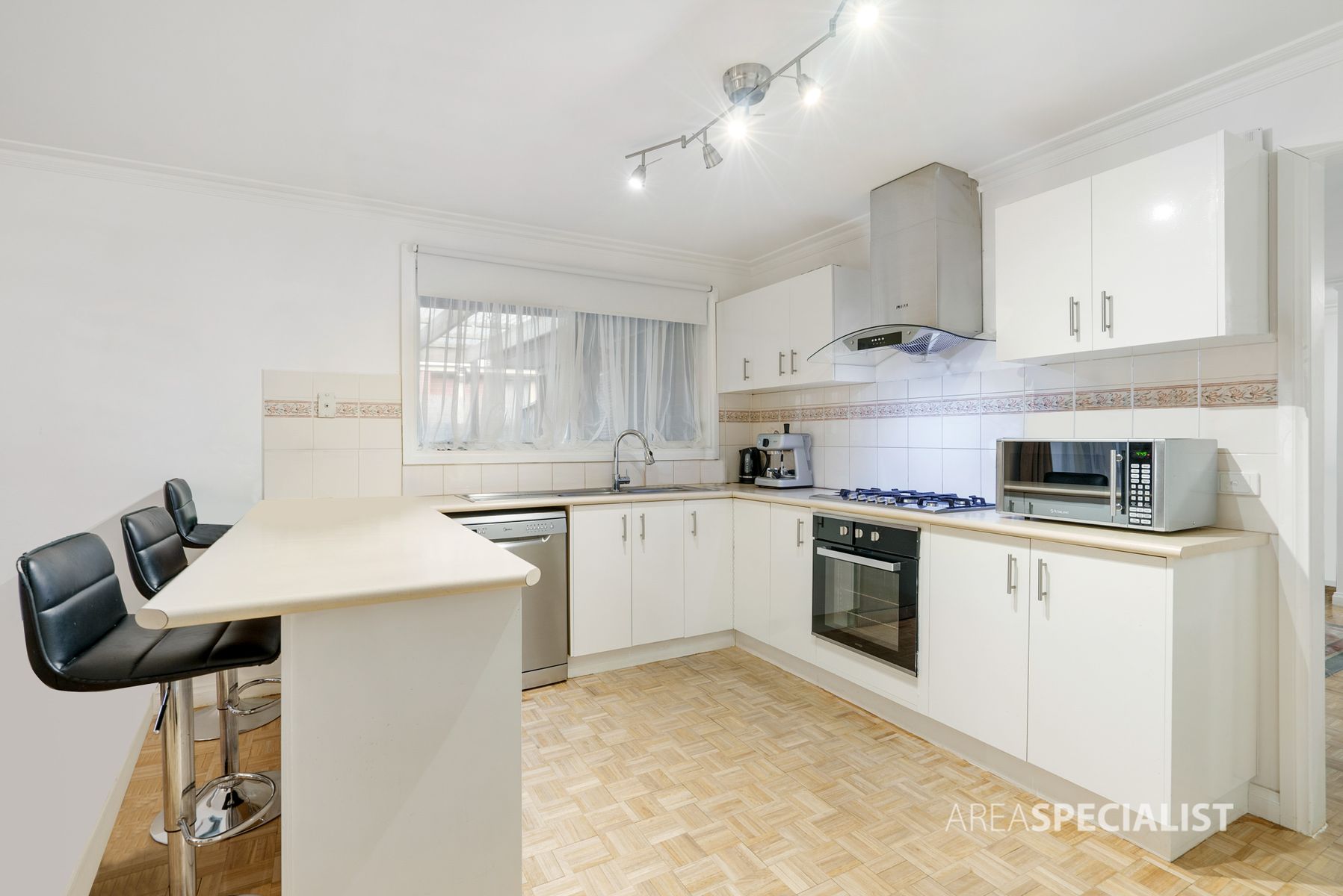 69 Oriole Drive, Werribee, VIC 3030, Werribee - Thumbnail 7