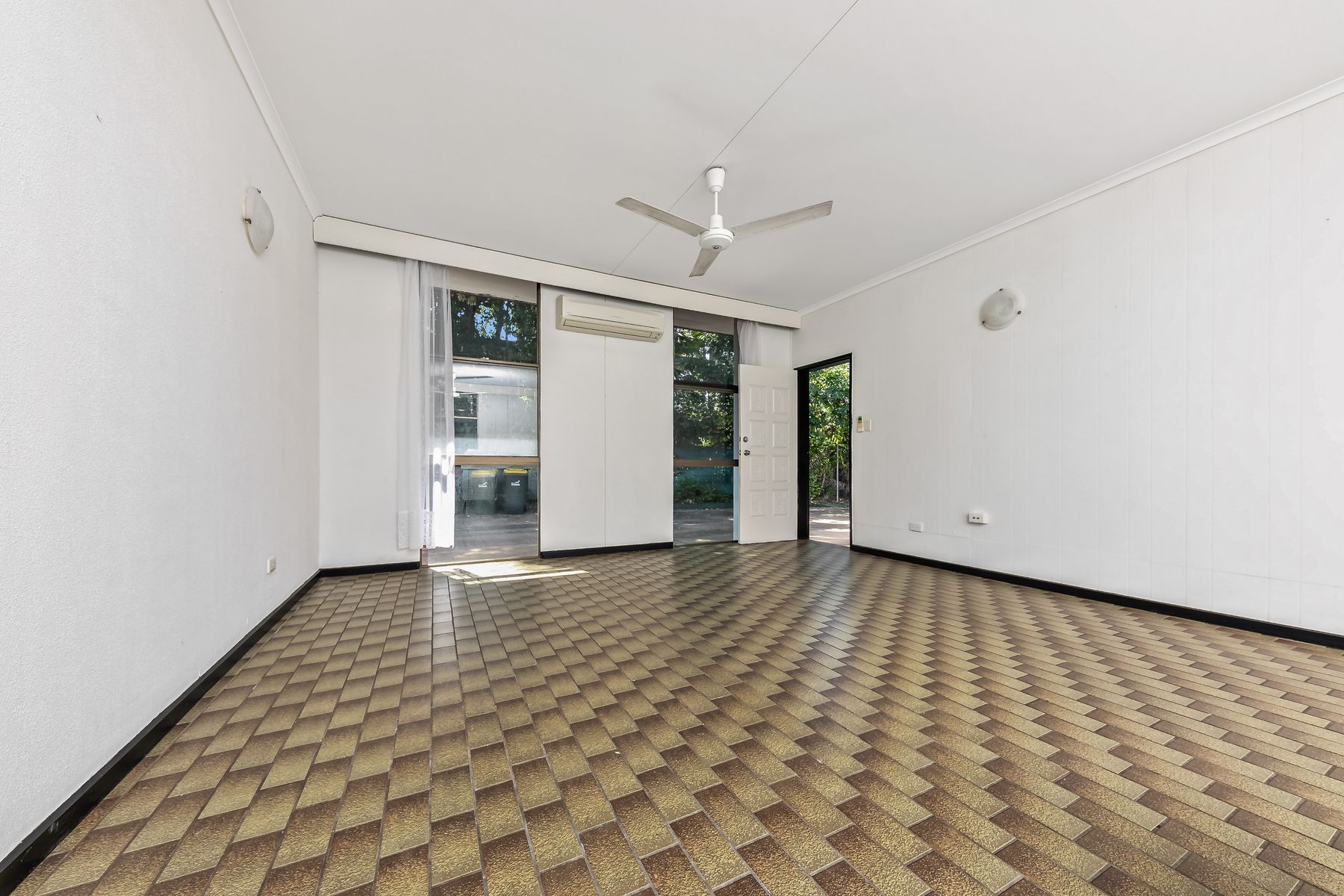 1/10 Sandalwood Street, Nightcliff NT 0810, Nightcliff - Thumbnail 7