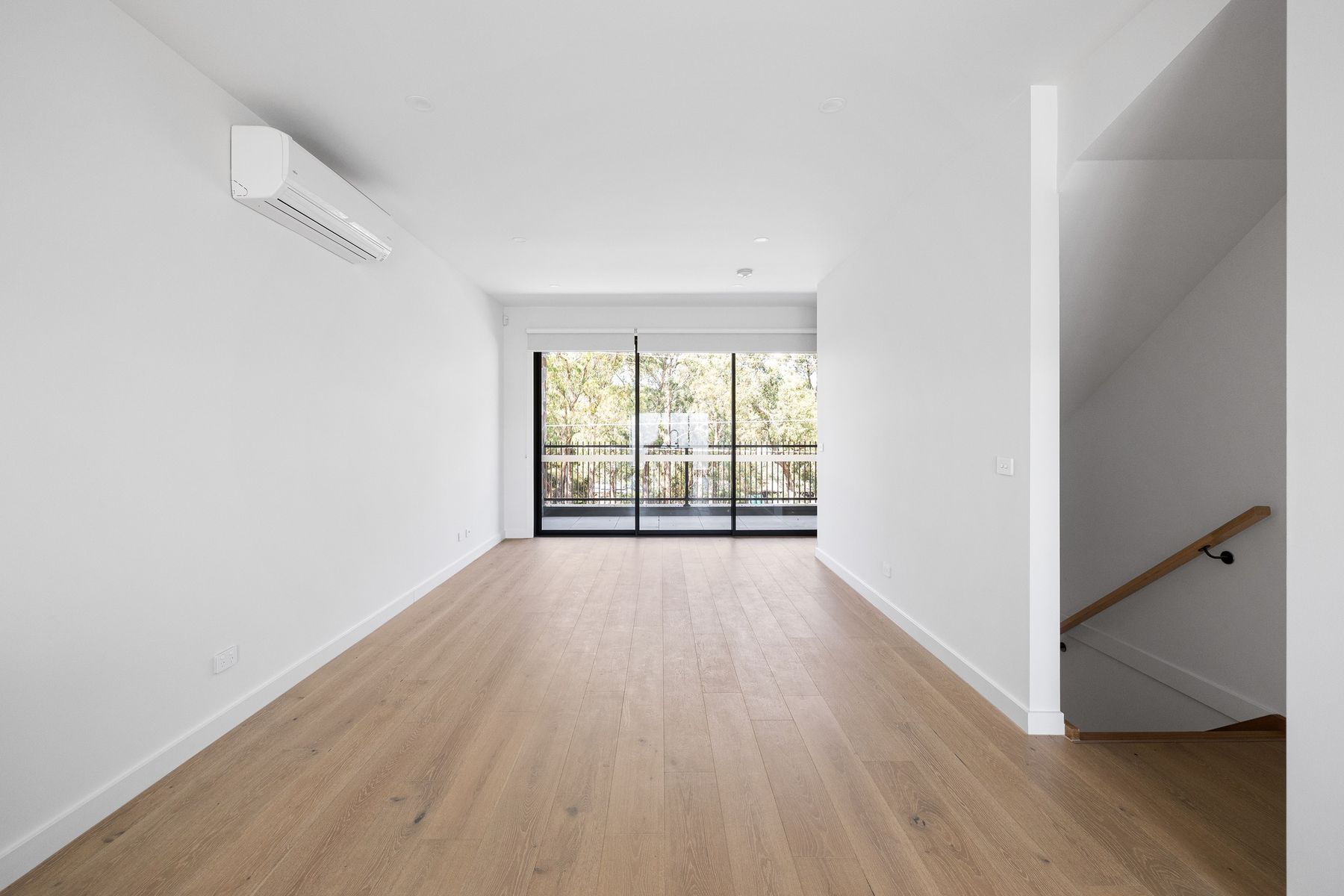 Unit 8/33 Arthur Street, Eltham VIC 3095, Eltham - Thumbnail 4