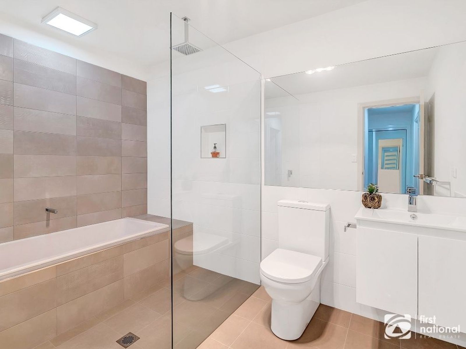 1/122 Park Beach Road, Coffs Harbour NSW 2450, Coffs Harbour - Thumbnail 8