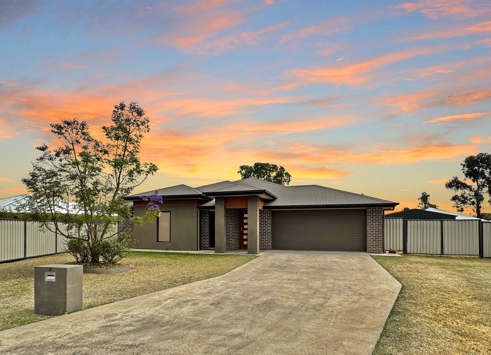 5 Moore Court,, Chinchilla QLD 4413