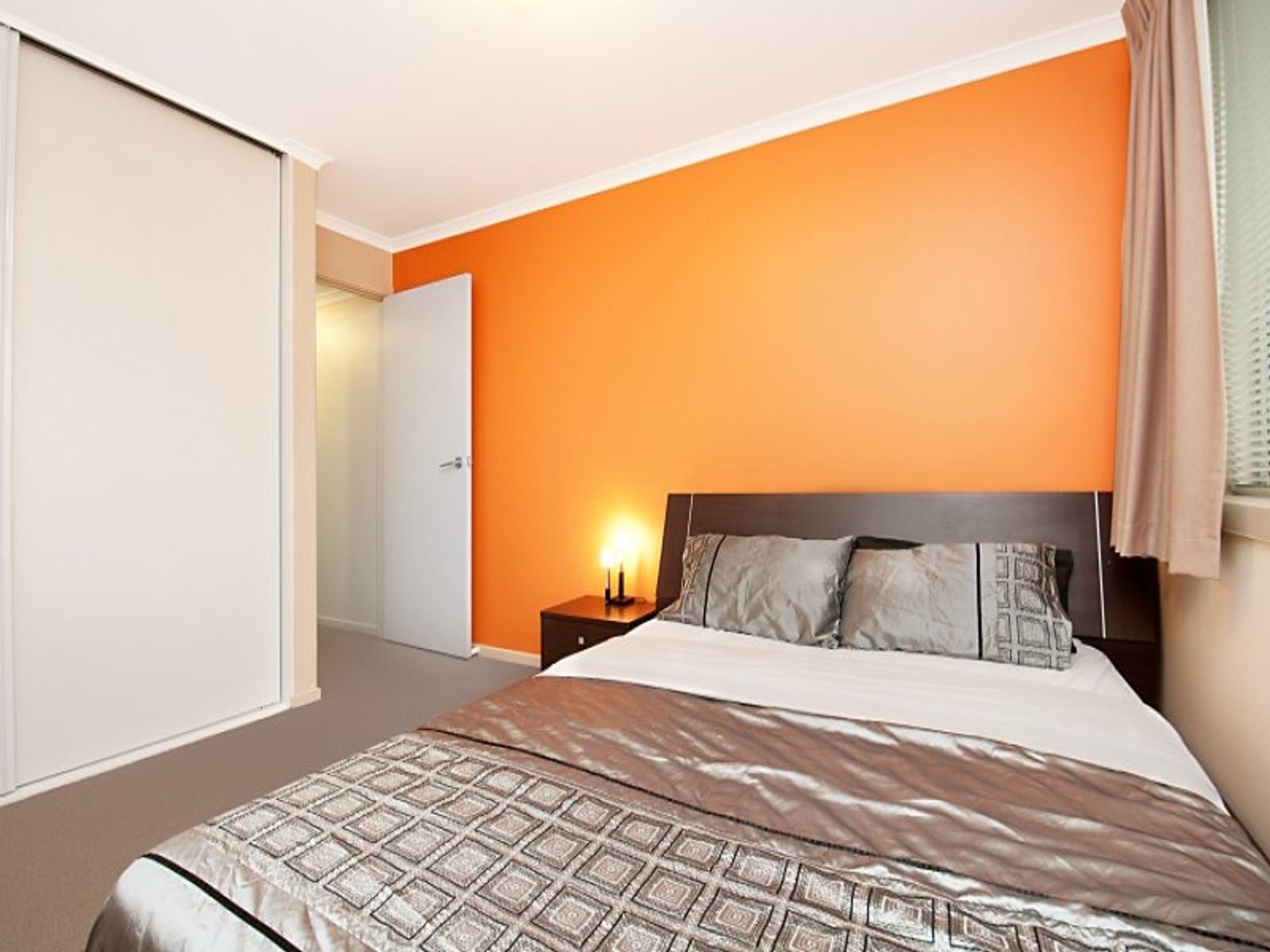 10/5, Mawson Lakes - Thumbnail 5