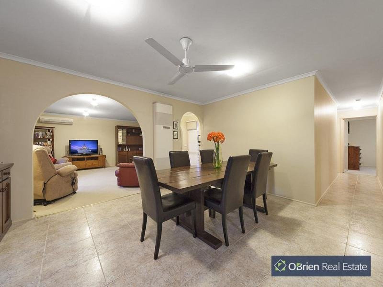 8 Montrose Court, Endeavour Hills, VIC 3802, Endeavour Hills - Thumbnail 3